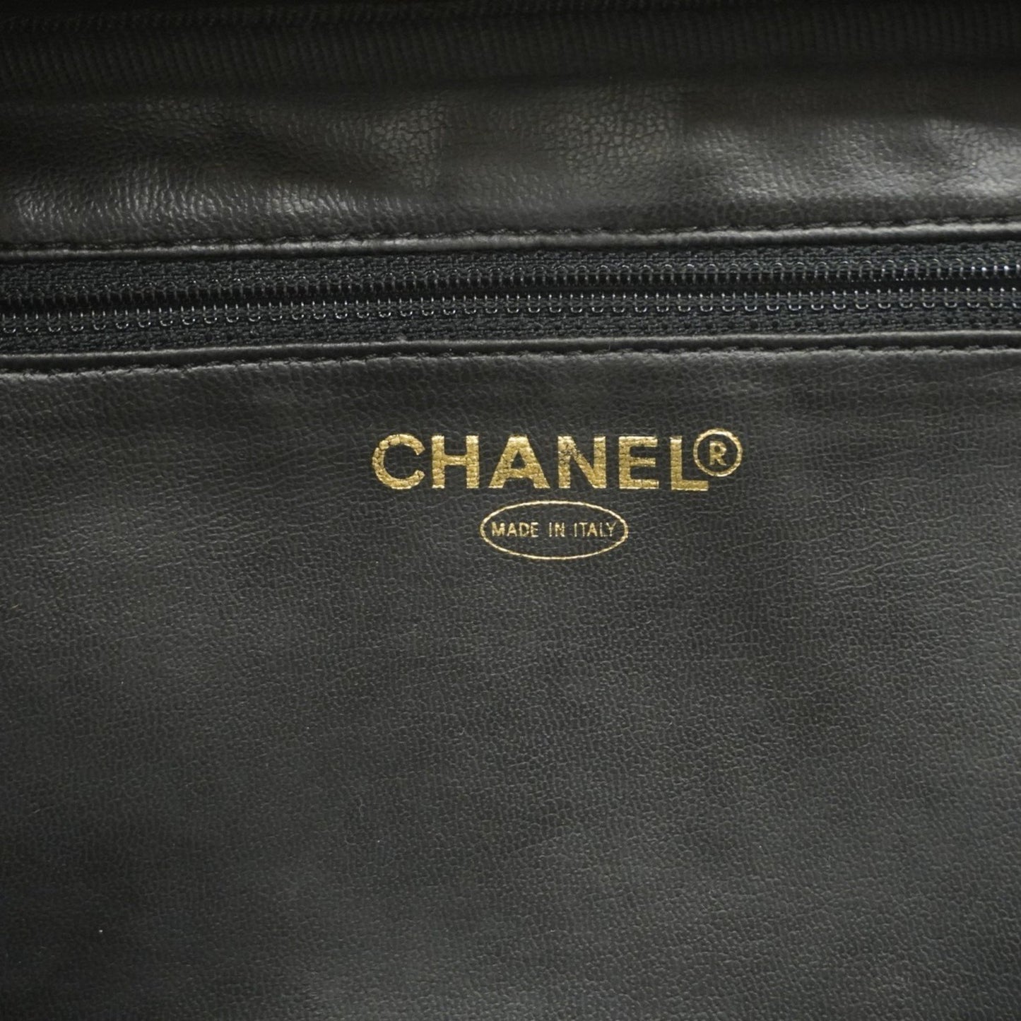 Chanel Vanity Bag In Caviar Skin