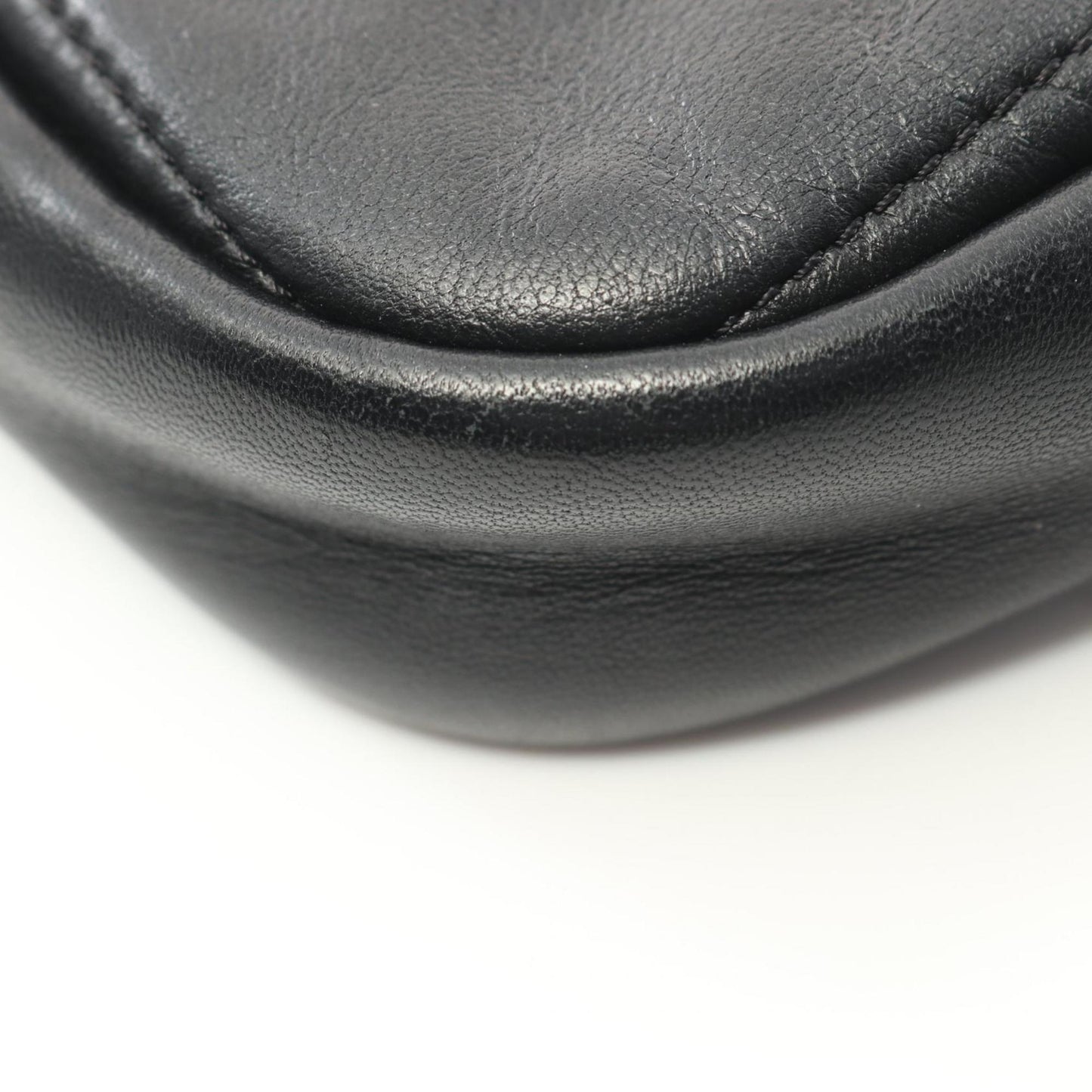 Chanel Matelasse Shoulder Bag Lambskin (Sheepskin)