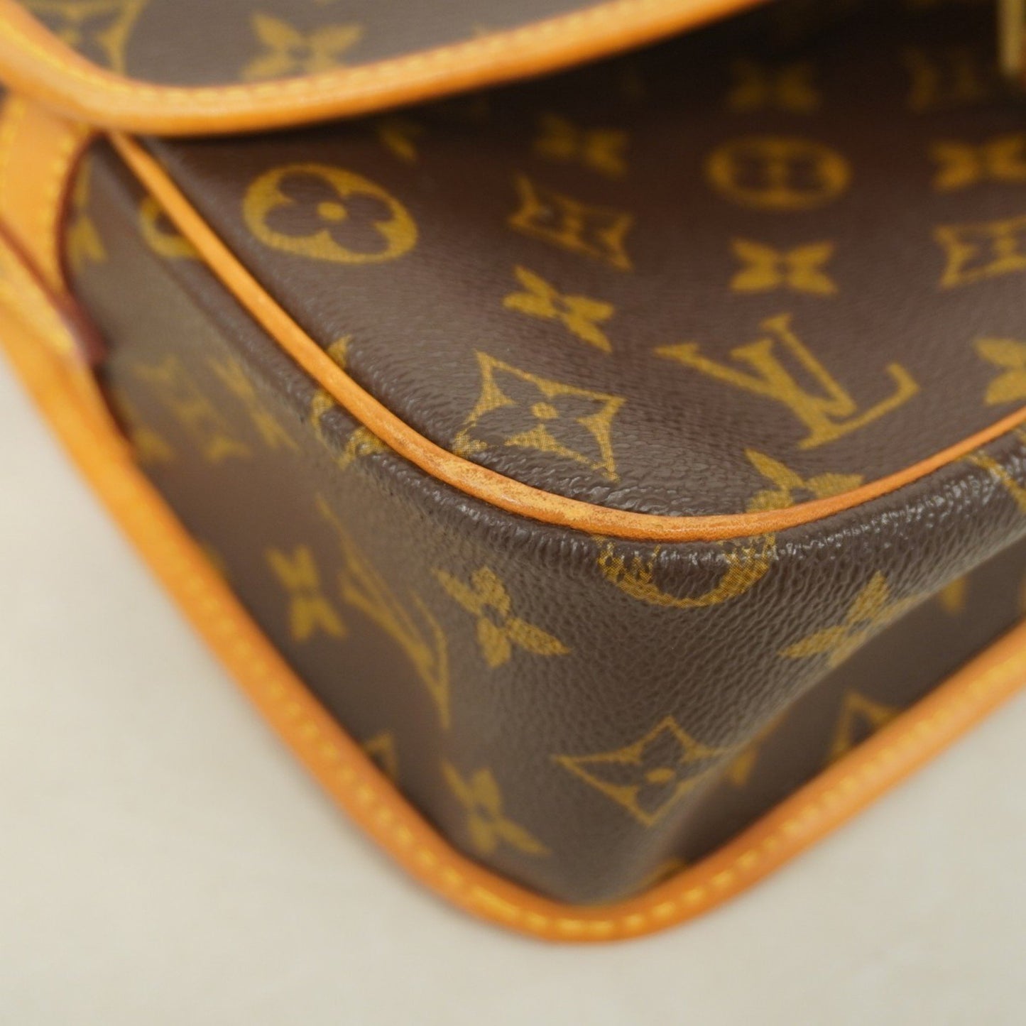 Louis Vuitton Monogram Sologne Shoulder Bag M42250 Brown