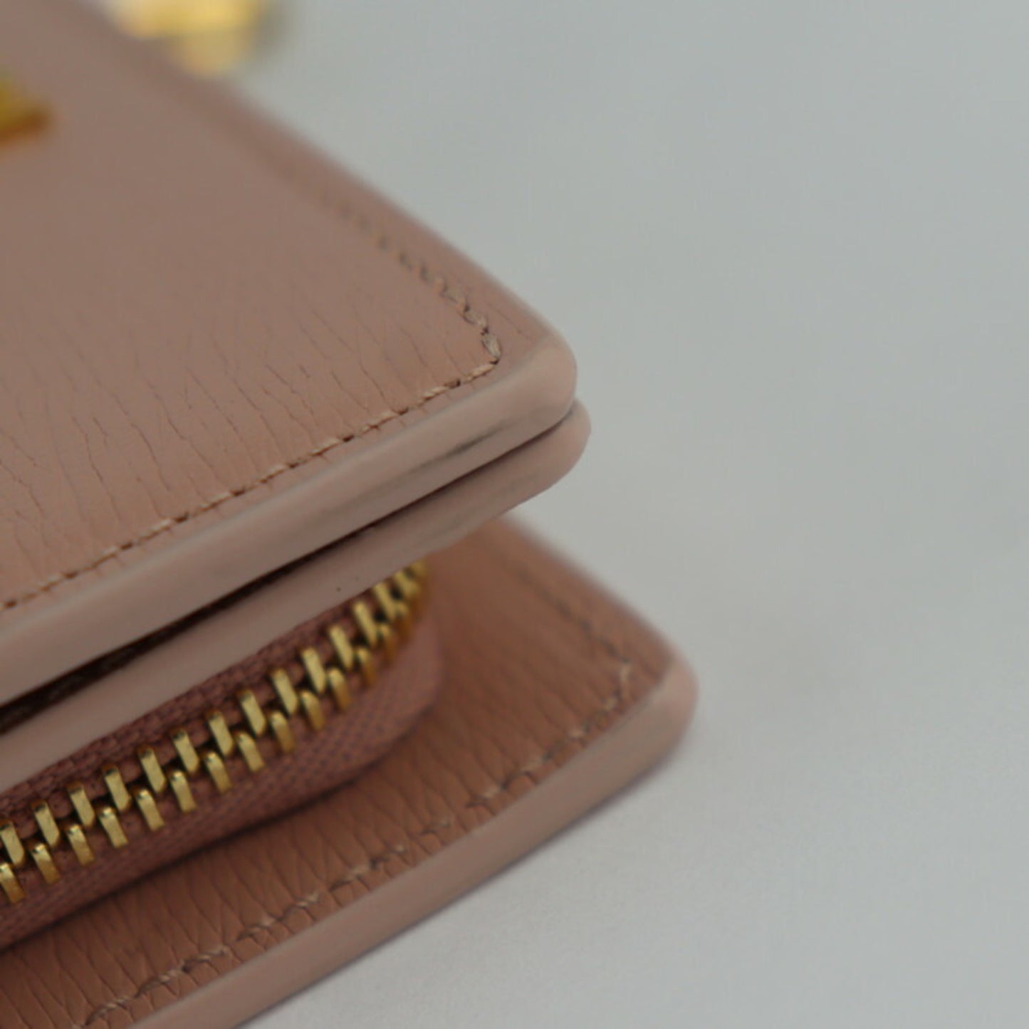 Gucci Script Zip Around Wallet Bi-Fold 772640 Leather Pink L-Shape 2411043010057R1