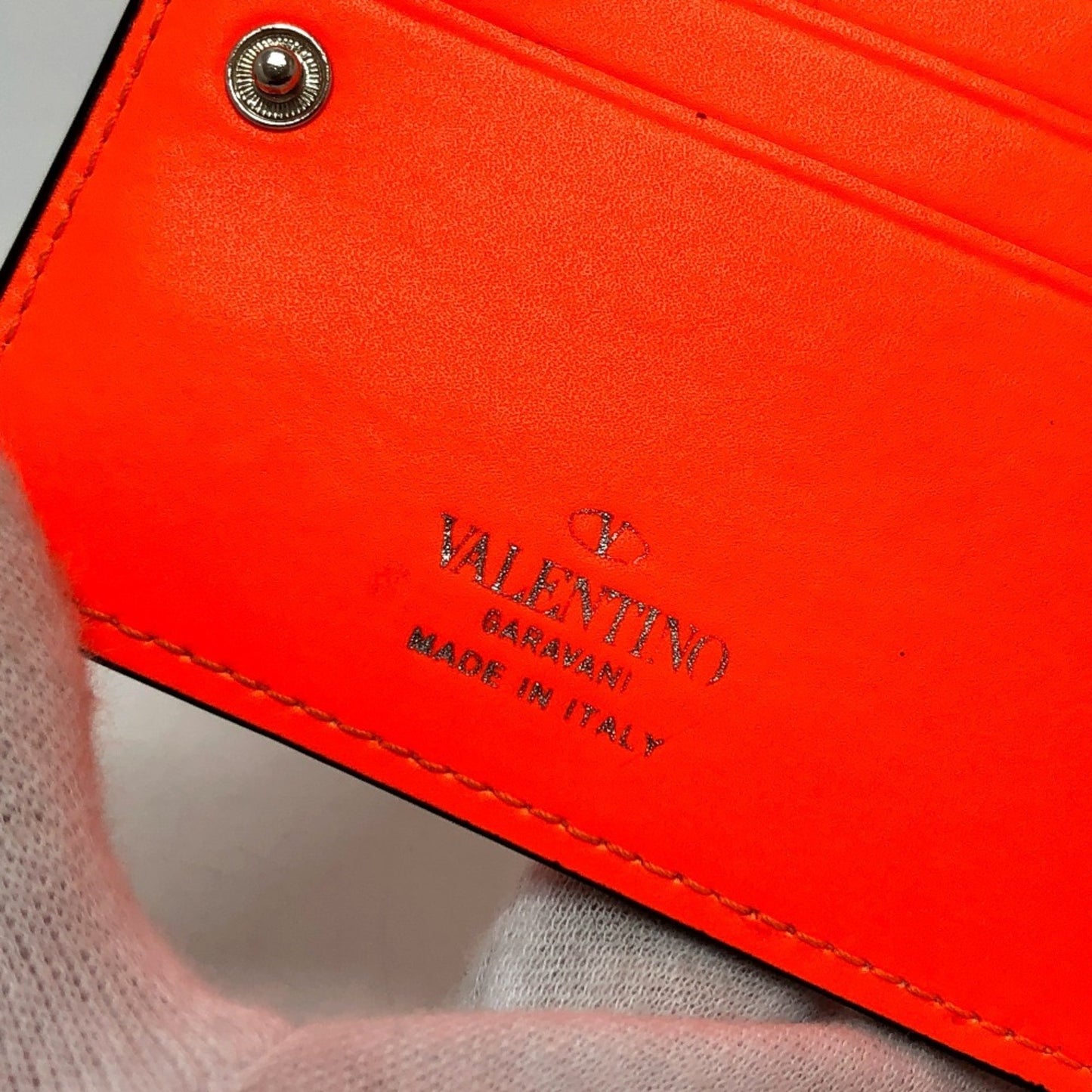 Valentino Vltn Logo Neck Strap Wallet Folding Bi-Fold Leather