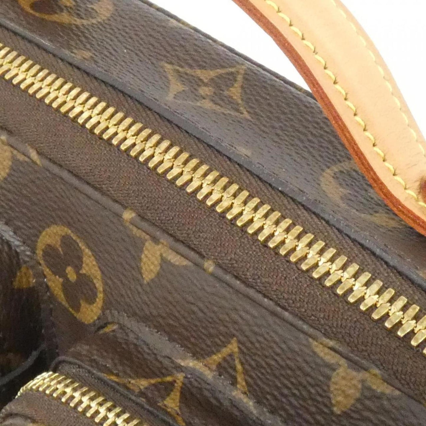 Louis Vuitton Monogram Utility Crossbody M80446 Shoulder Bag
