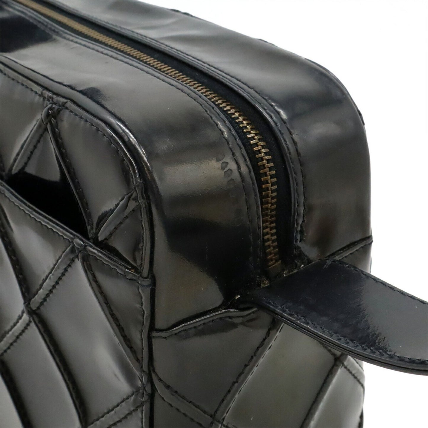Chanel Bicolore Shoulder Bag In Enamel And Patent Leather