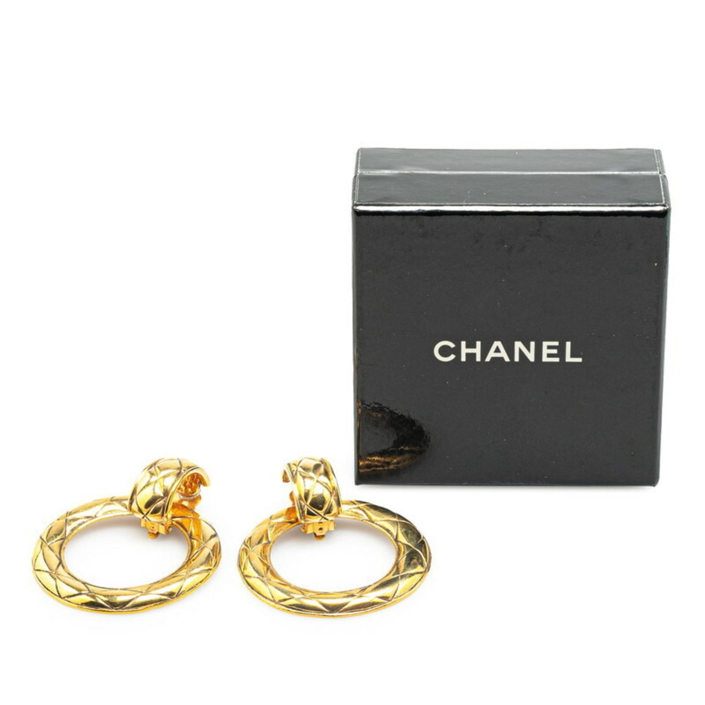 Chanel Matelasse Round Circle Swing Earrings Gold Plated