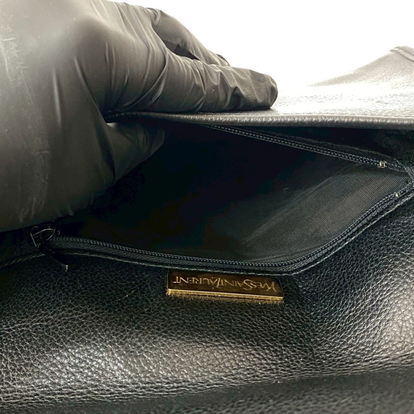 Yves Saint Laurent Ysl Logo Hardware Leather Shoulder Bag Pochette Black 37210
