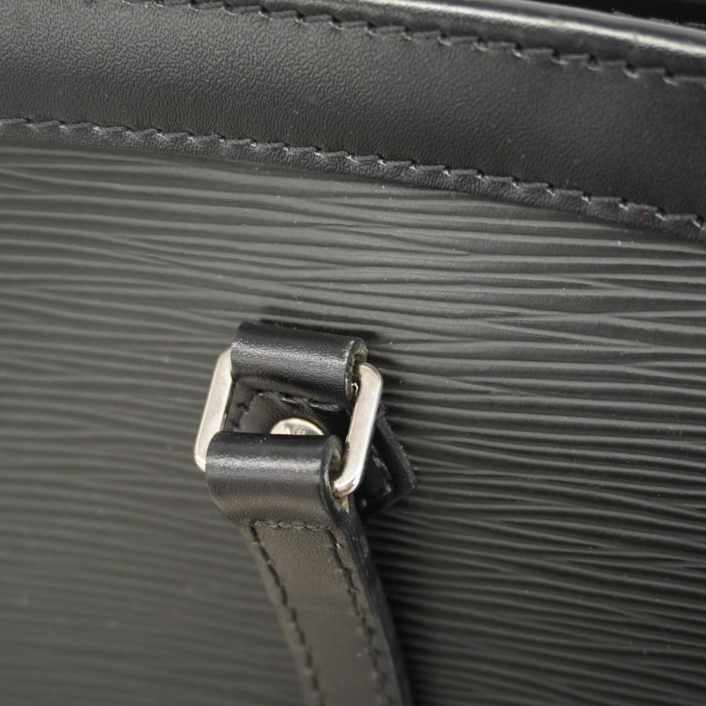 Louis Vuitton Epi Madeleine Pm Handbag M59332 Noir