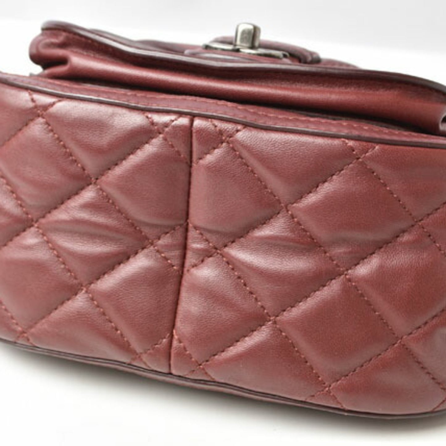 Chanel Chain Shoulder Bag Chanel Saddle Lambskin Matelasse/Quilted Bordeaux