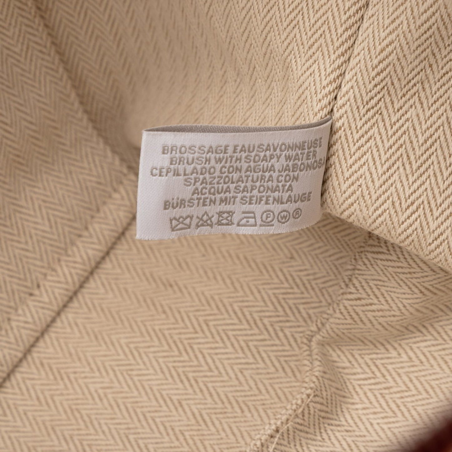 Hermes Herms Brides A Black Gm Gabriole Handbag In Terracotta