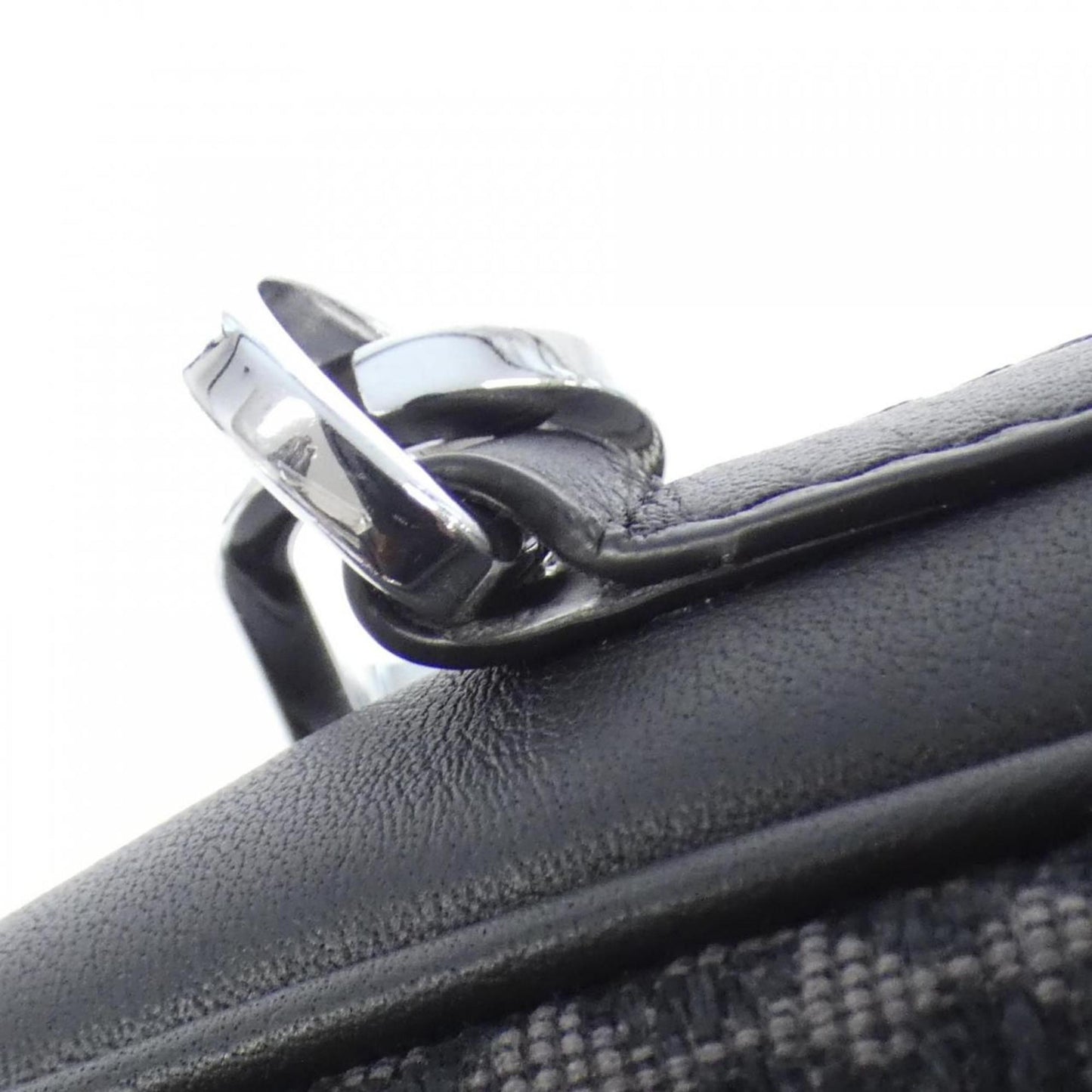 Loewe Amazona 15Cm B039L51X02 Handbag