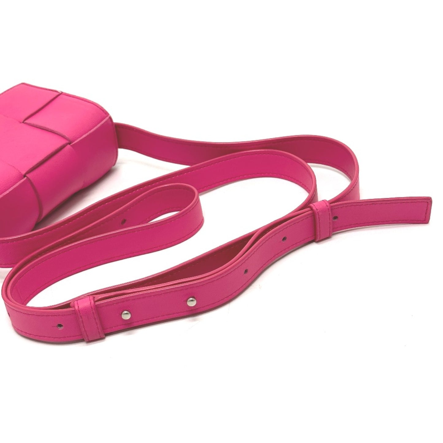 Bottega Veneta Maxi Intrecciato Crossbody Pochette Crossbody Shoulder Bag Pink