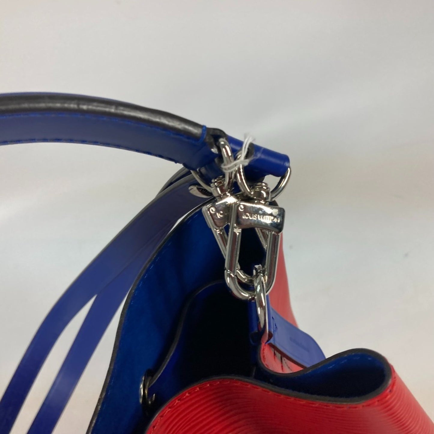 Louis Vuitton M54365 Epi Neonoe Two-Tone Bucket Bag