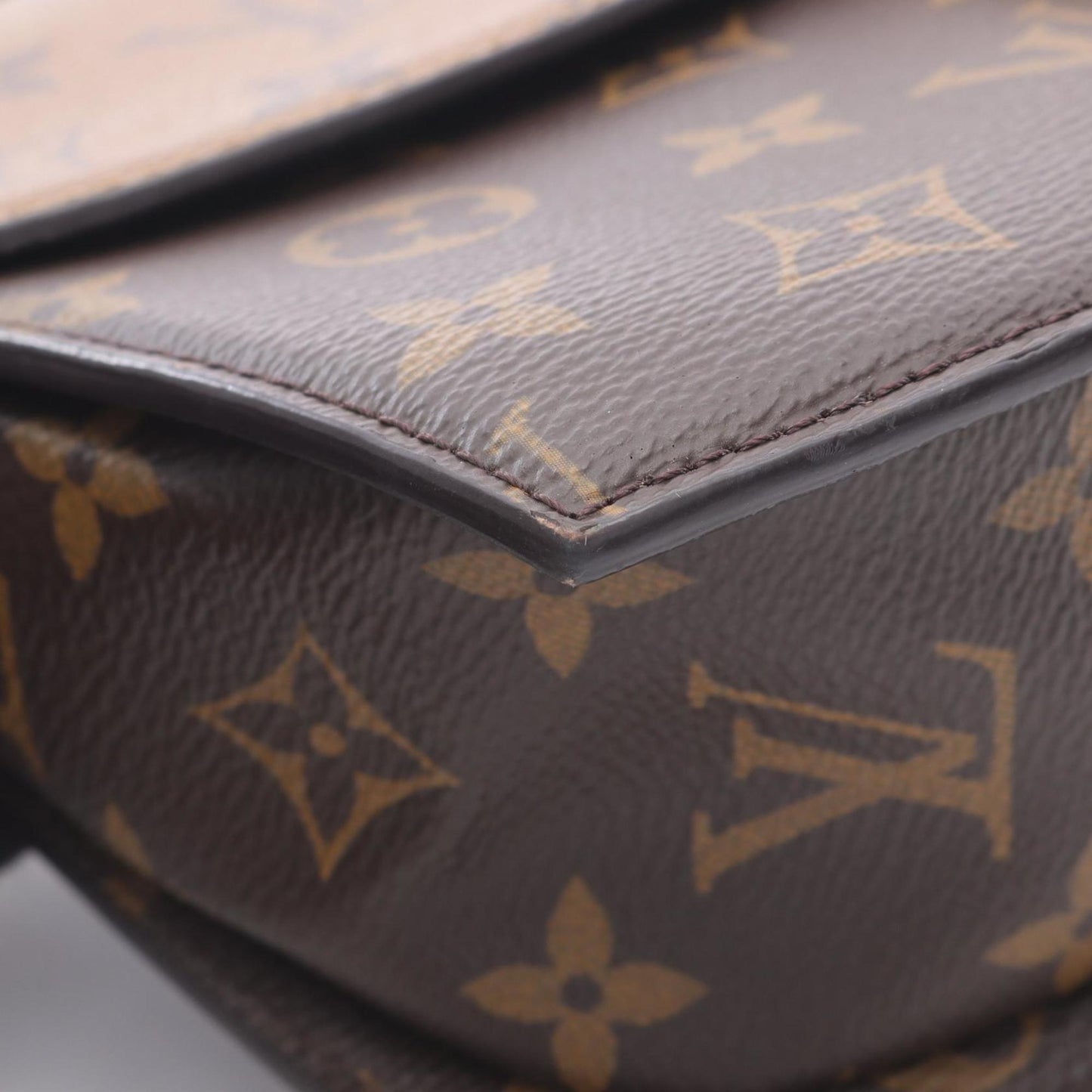 Louis Vuitton Tilsitt Handbag