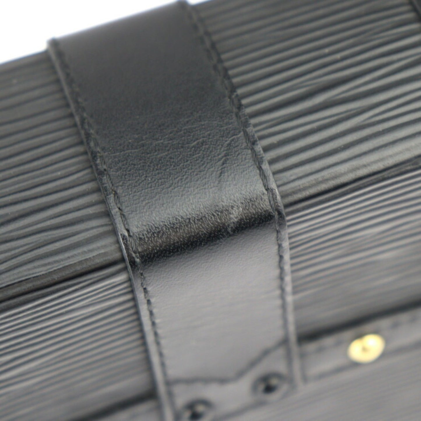 Louis Vuitton Louis Vuitton Pochette Trunk Vertical Epi Shoulder Bag M67871 Leather Calf Black