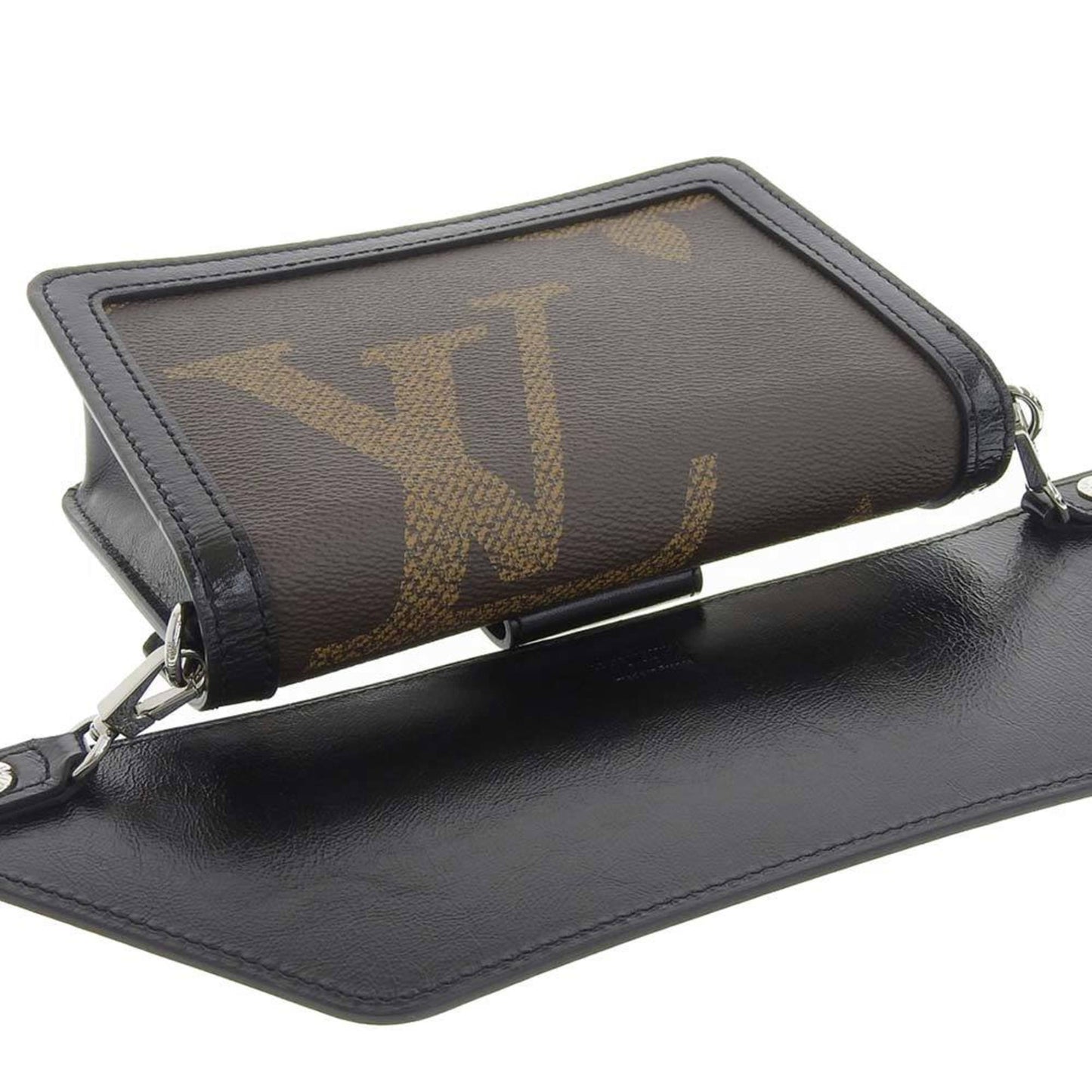 Louis Vuitton Louis Vuitton Giant Monogram Reverse Bum Bag Douffy Body M67696