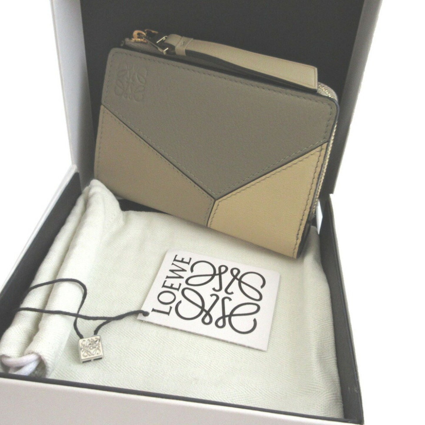 Like New Loewe Puzzle Compact Wallet C510P30X03 Leather Khaki Beige Bi-Fold 1241Loewe