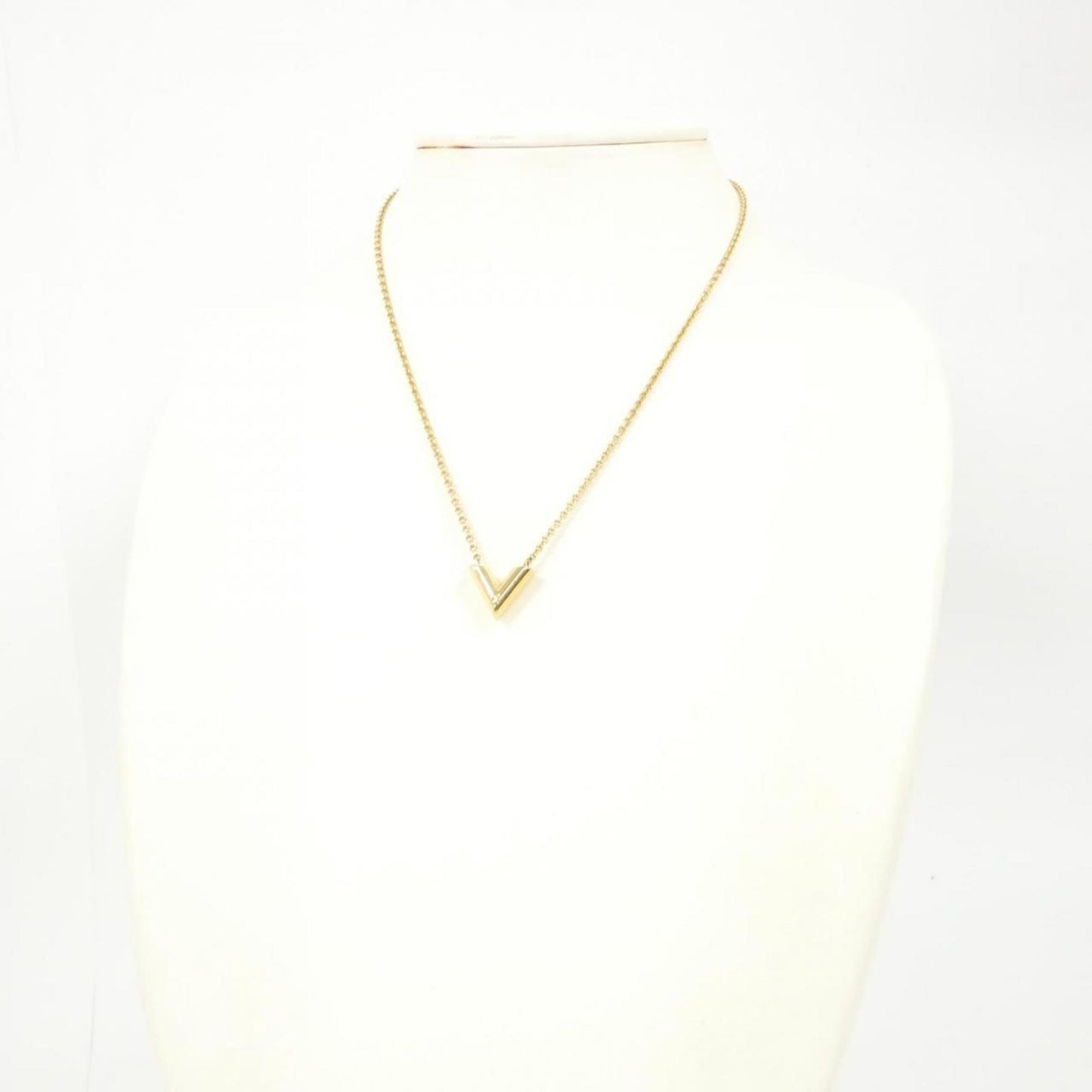 Louis Vuitton Essential V Necklace M61083