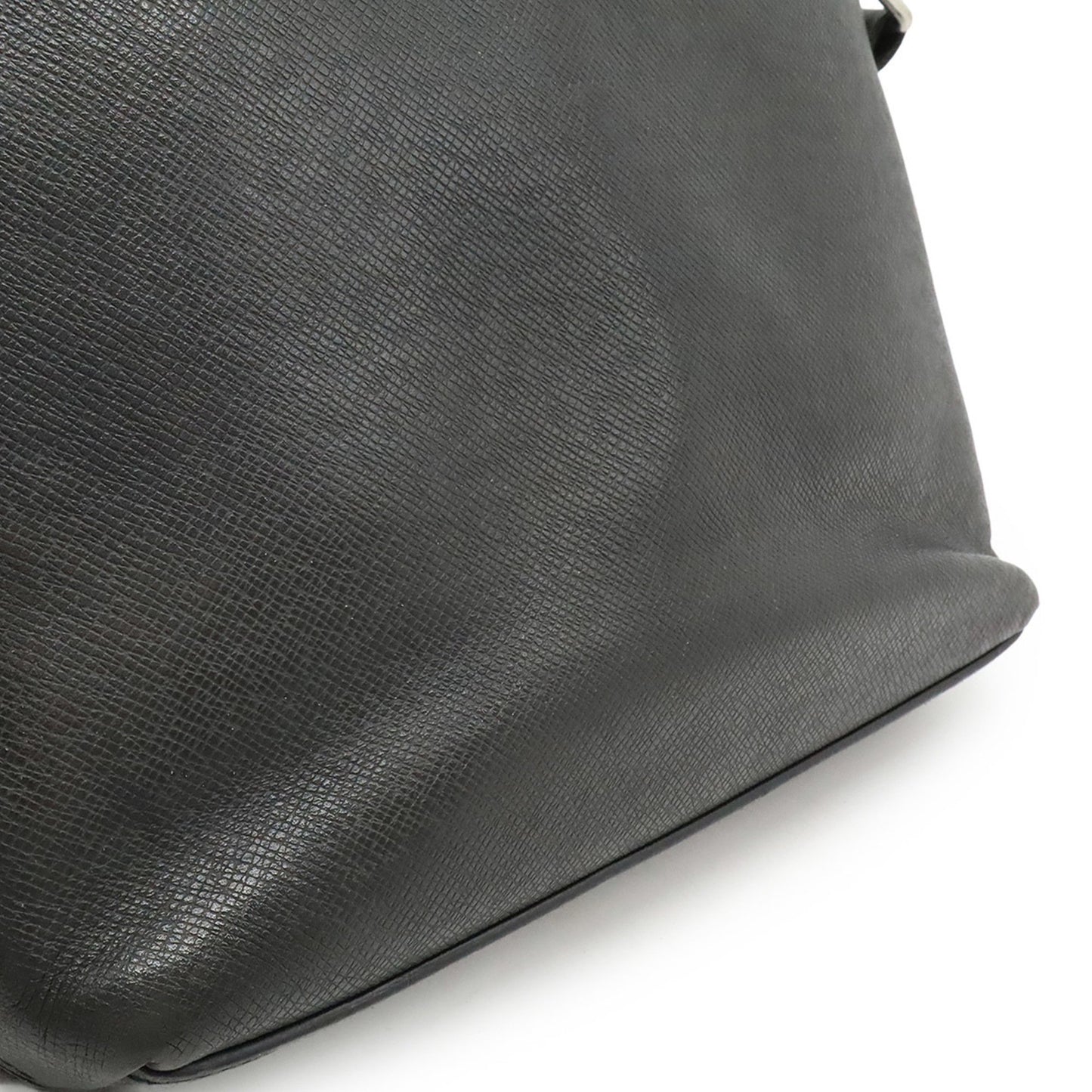 Louis Vuitton Taiga Grigori Pm Shoulder Bag