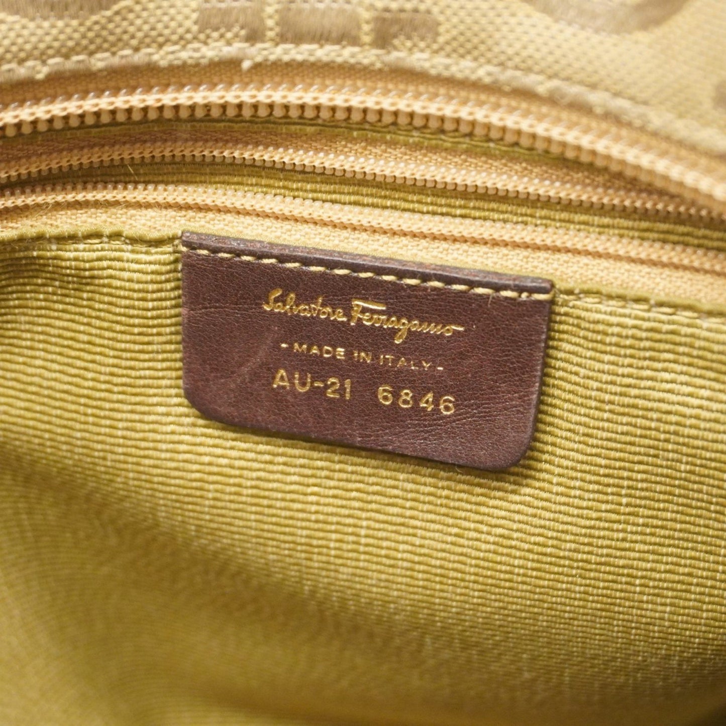 Salvatore Ferragamo Gancini Tote Bag In Beige And Brown