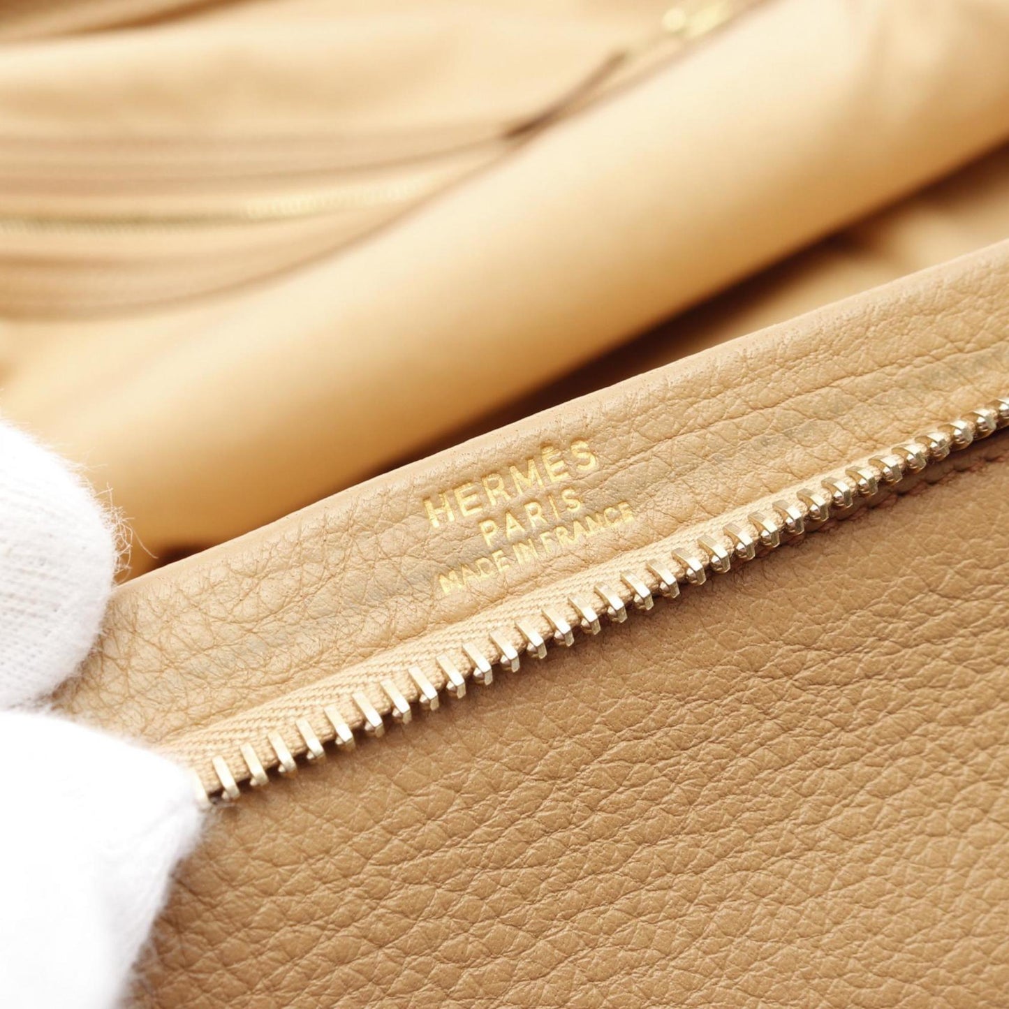 Hermes Herms Omnibus Gm Handbag In Taurillon Clemence Wool