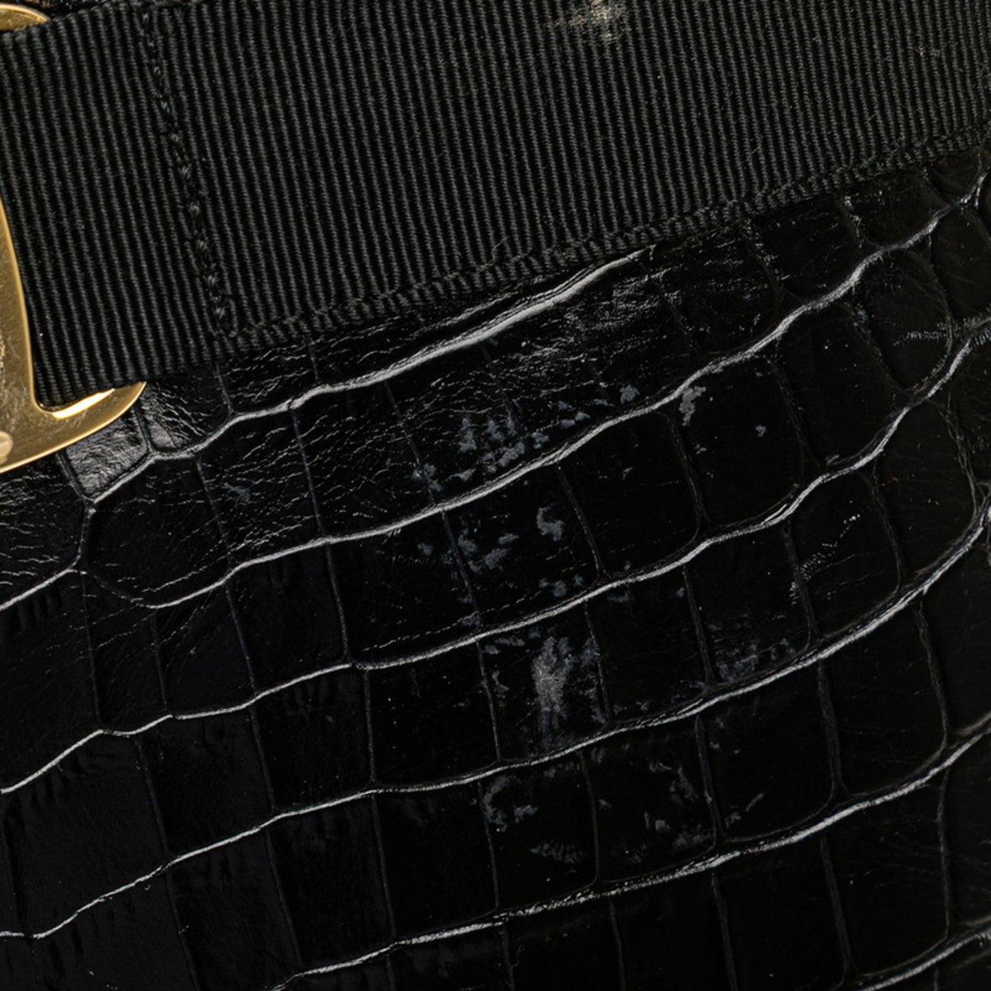 Salvatore Ferragamo Vara Crocodile Embossed Crossbody Shoulder Bag Af-21 6677 Black Leather
