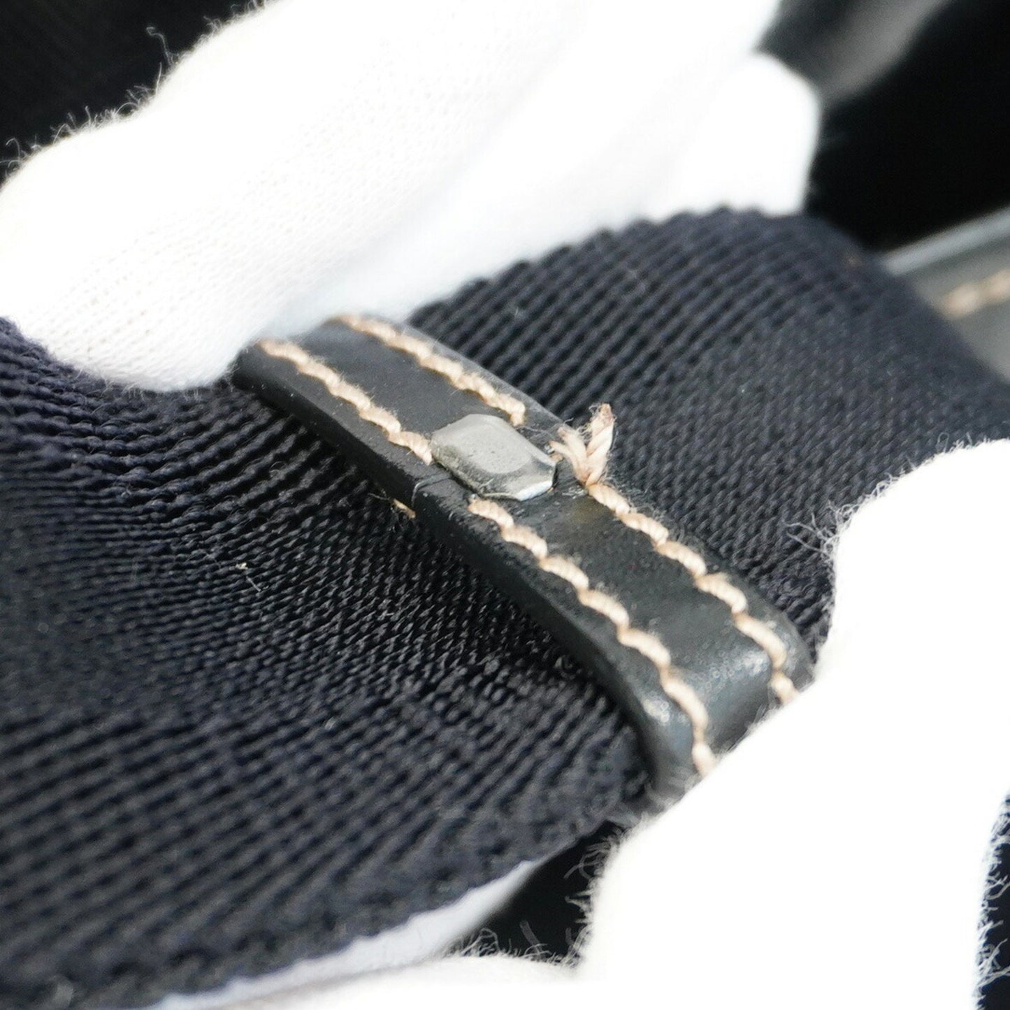 Gucci Crest Shoulder Bag 181098 Black