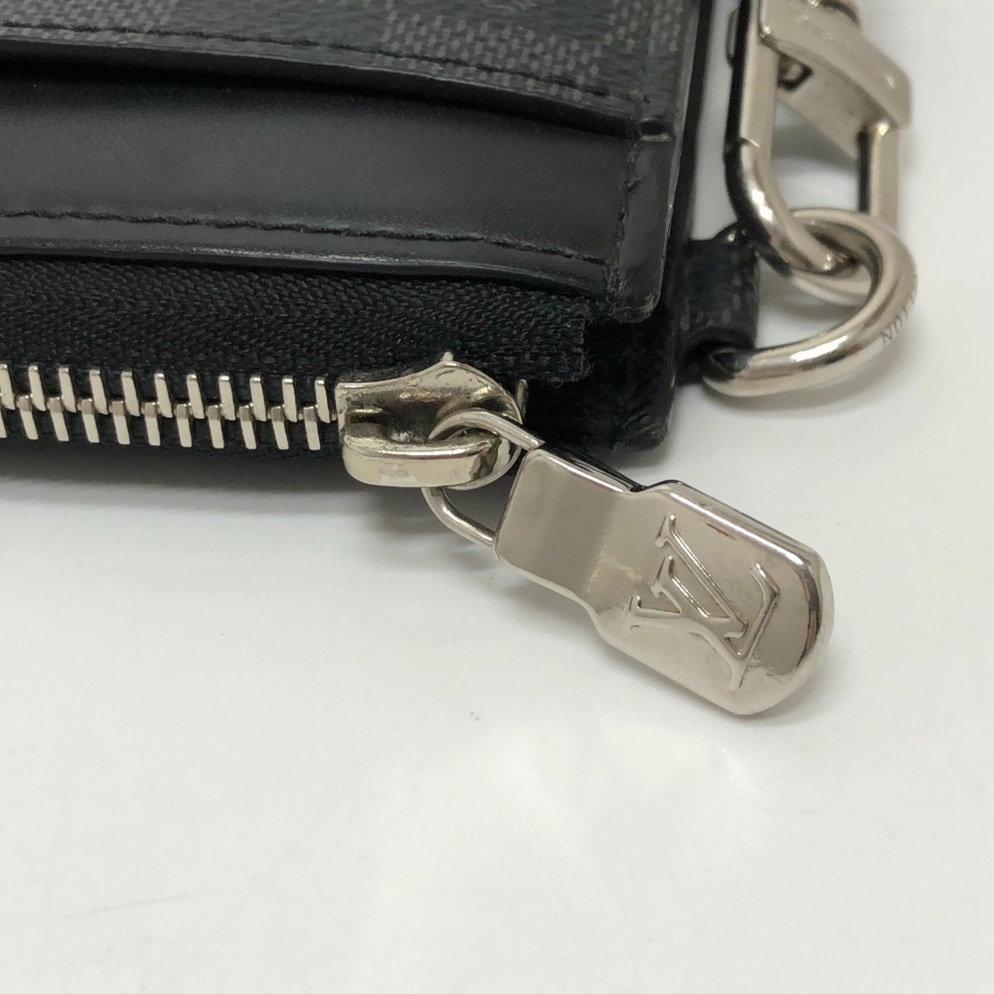 Louis Vuitton N60379 Damier Graphite Zippy Dragonne L-Shaped Long Wallet With Strap