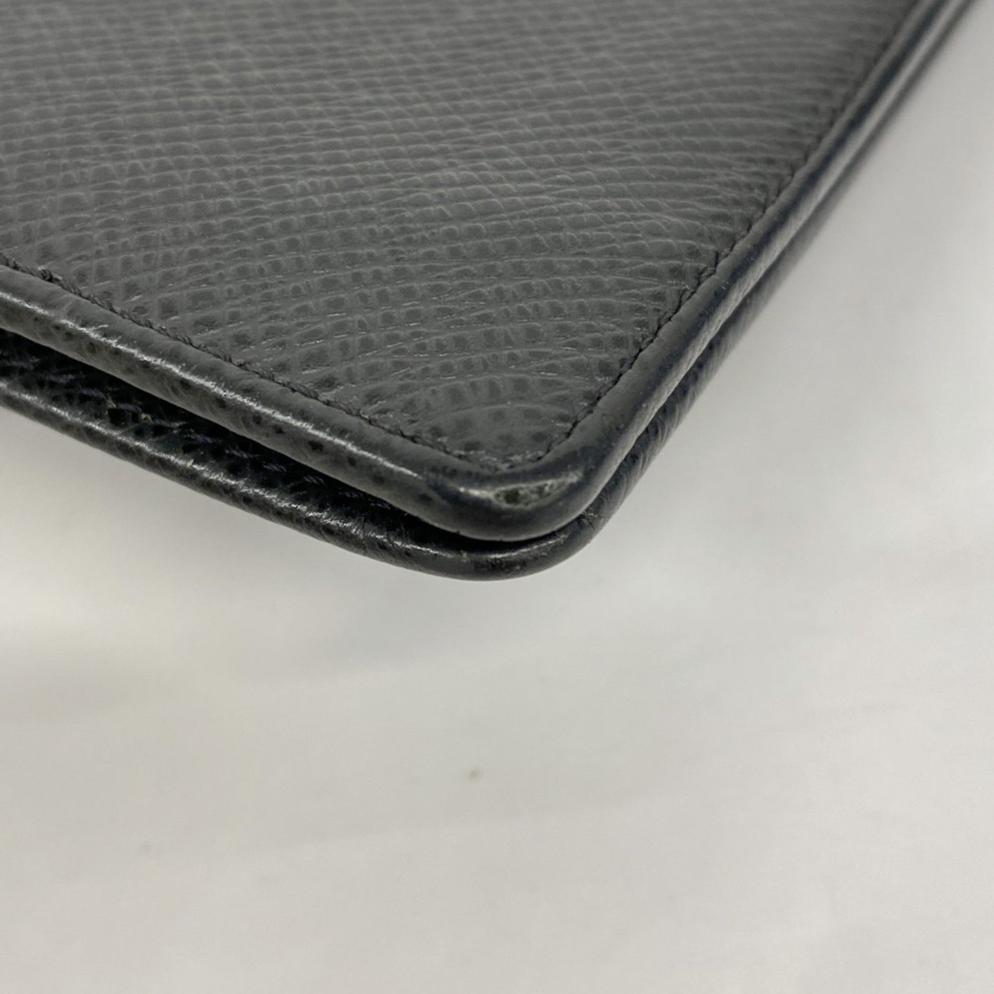Louis Vuitton Taiga Portefeuille Brazza Long Wallet M32572 Ardoise