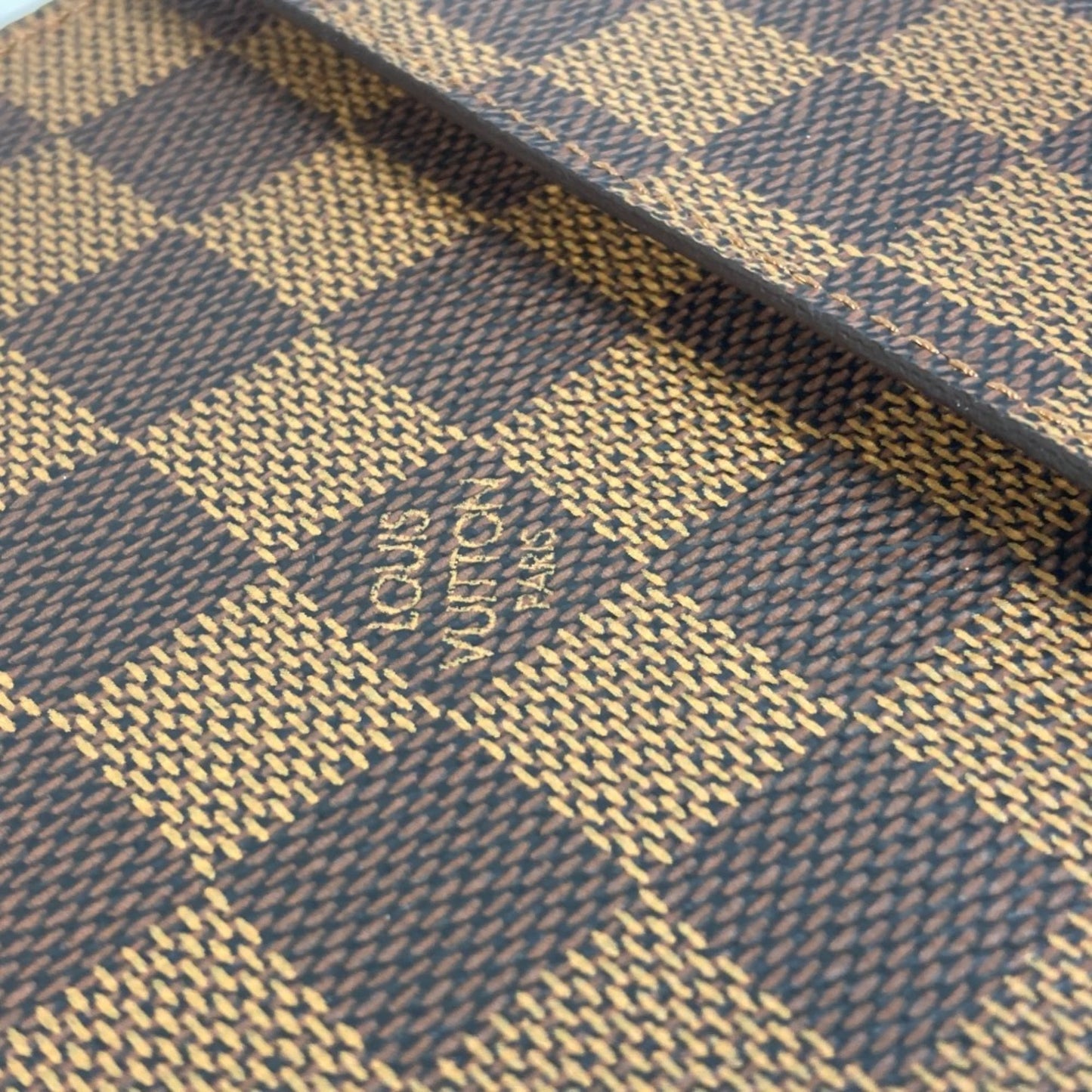 Louis Vuitton M99074 Damier Cd Case/Dvd Case/Pouch