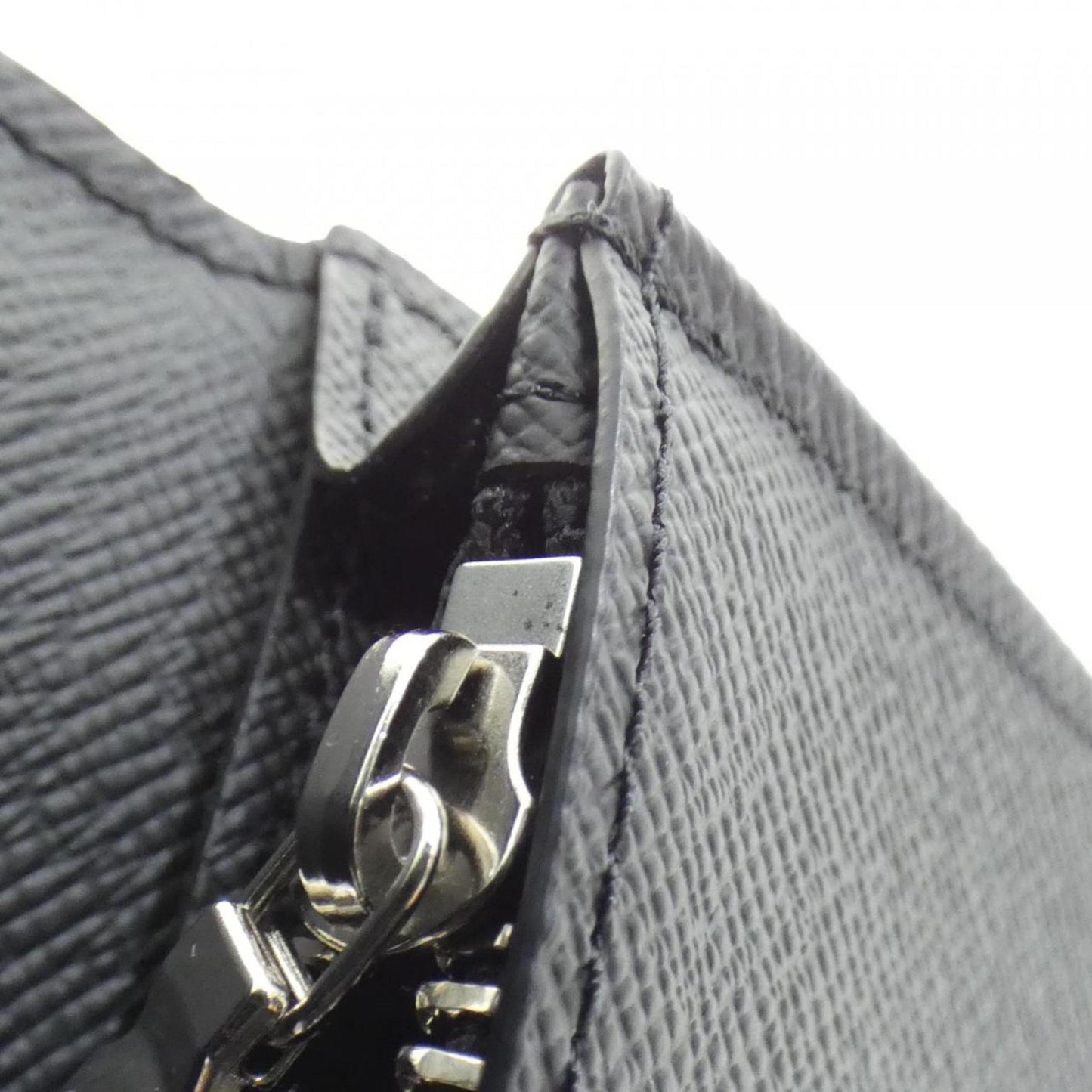 Louis Vuitton Damier Graphite Portefeuille Brazza N62665 Wallet
