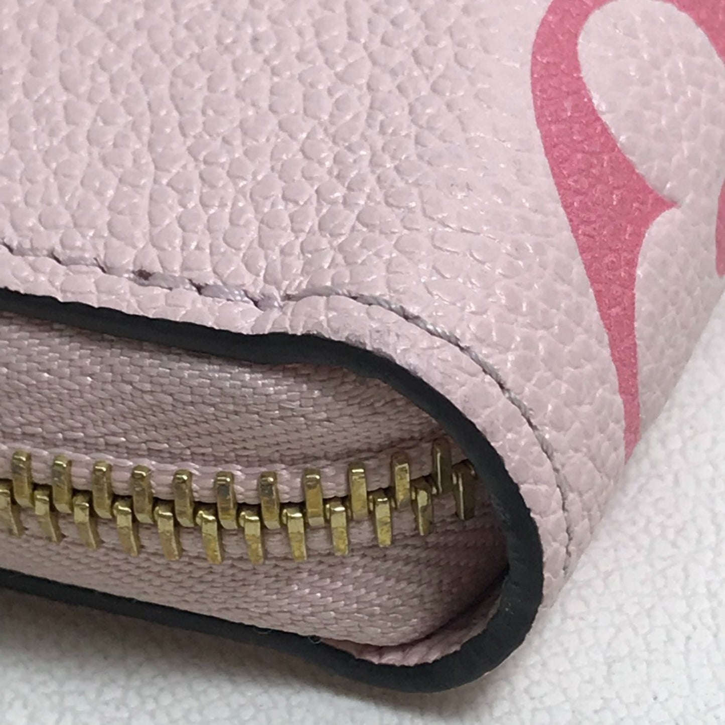 Louis Vuitton M80403 Monogram Empreinte By The Pool Zippy Wallet