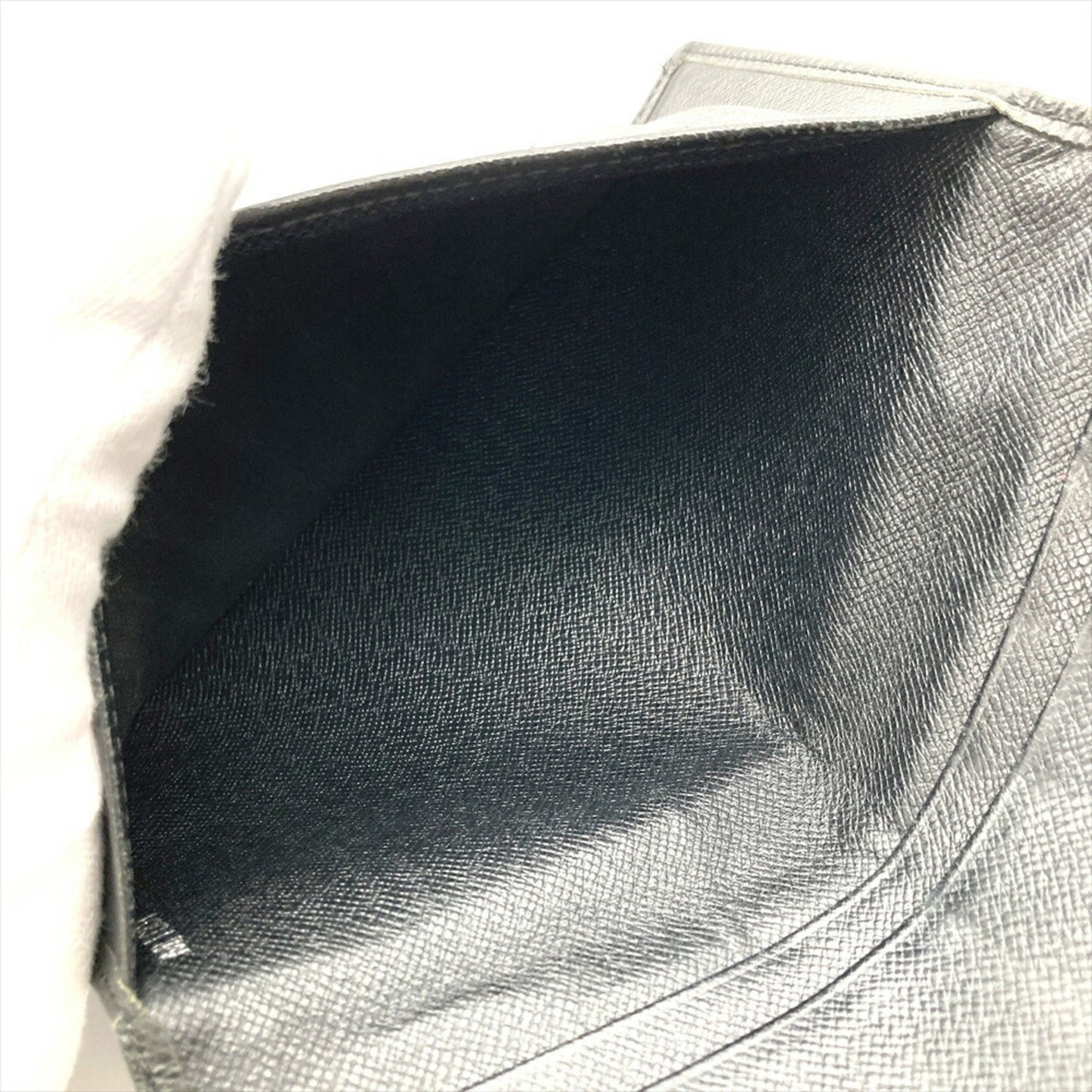 Louis Vuitton Louis Vuitton Porte Chaquie Carte Credit Wallet Taiga M30412 Ardoise Mi1001 Black
