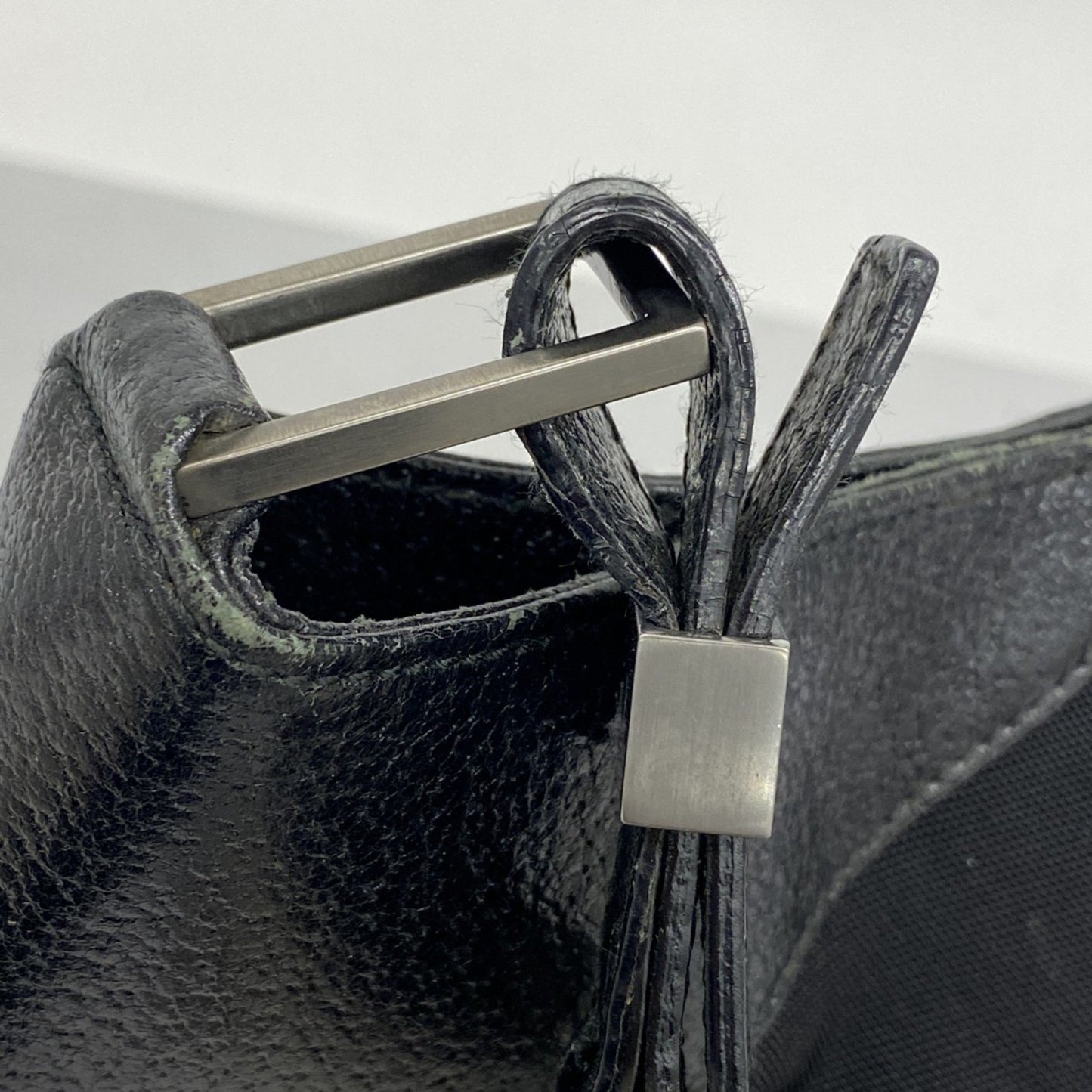 Gucci Shoulder Bag 001 3305 Canvas Black