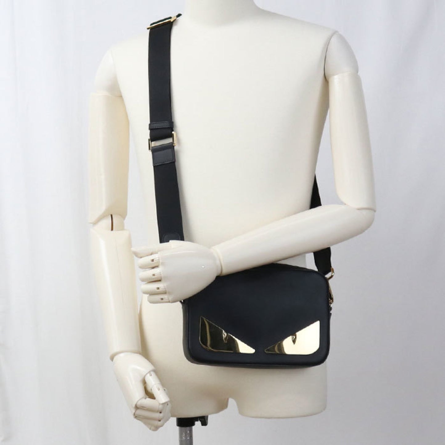 Fendi Men'S Crossbody Shoulder Bag 7M0286 Sqp With Camera Case