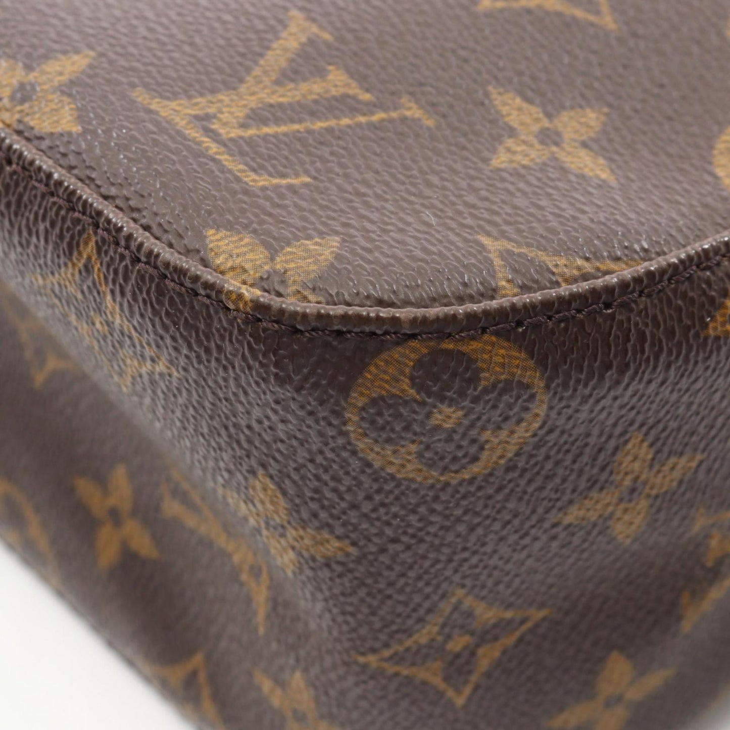 Louis Vuitton Looping Mm Shoulder Bag