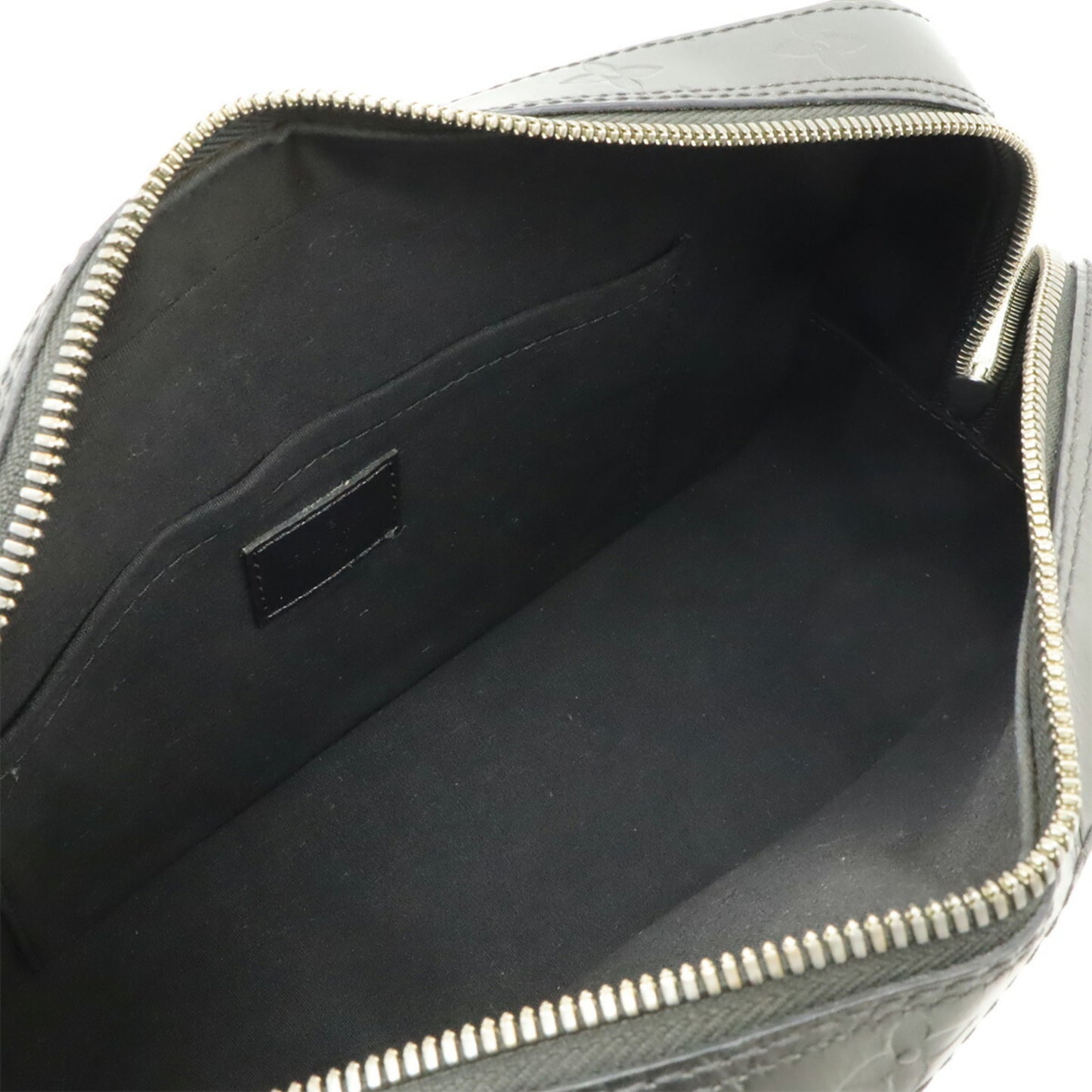 Louis Vuitton Monogram Matte Shelton Handbag In Noir Black