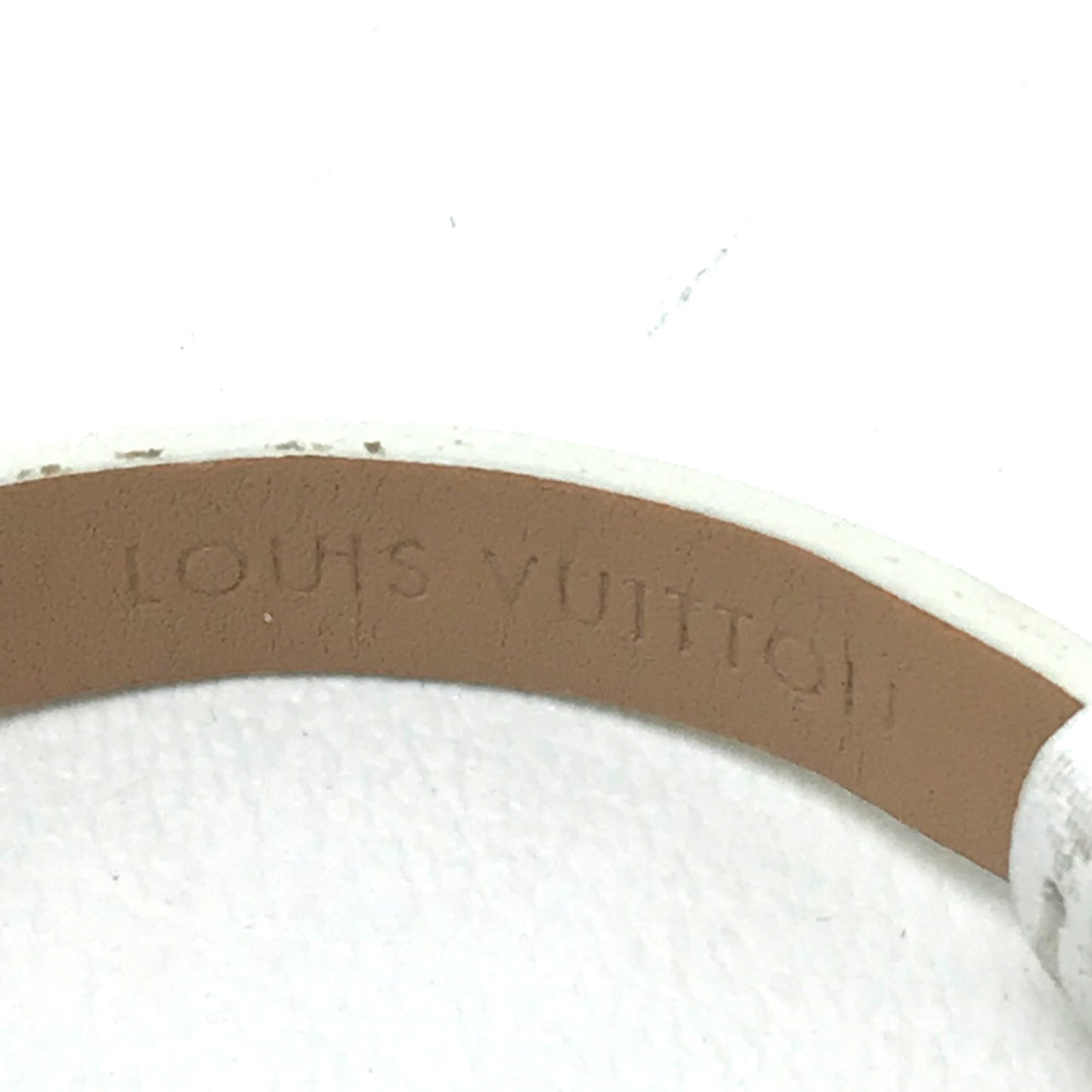 Louis Vuitton Q151P Rug Diamond Quartz Wristwatch Pink Based White