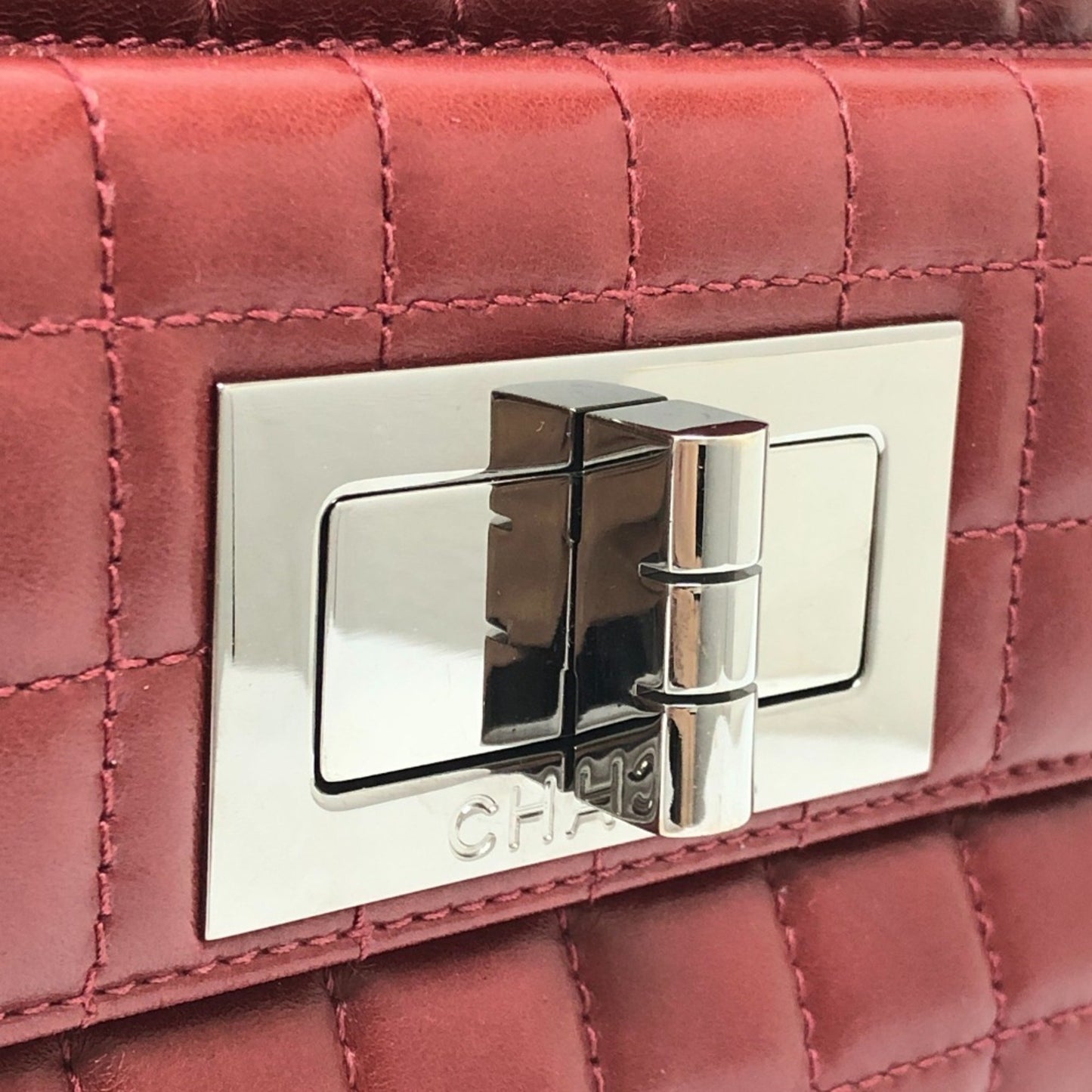 Chanel Chocobar 2.55 Chain Shoulder Bag/Tote Bag In Lambskin