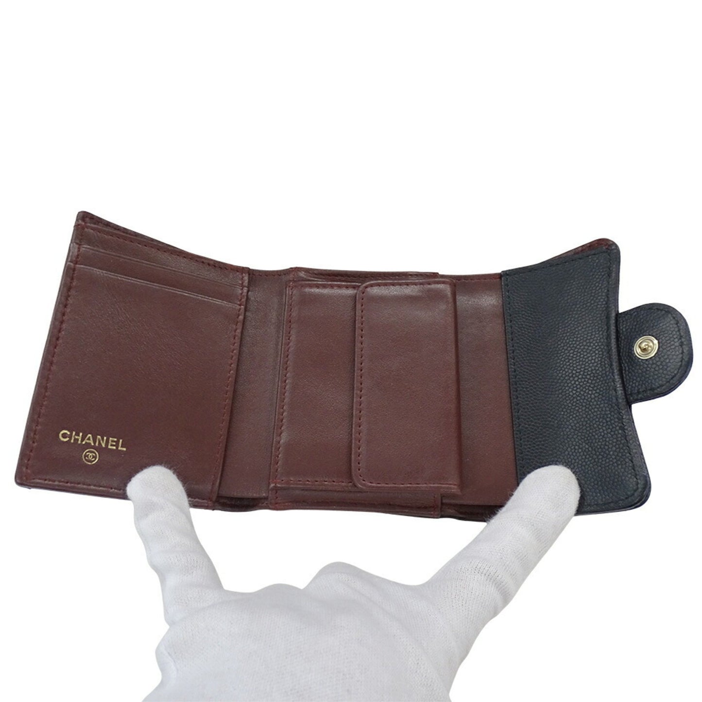 Chanel Women'S Tri-Fold Wallet In Caviar Leather