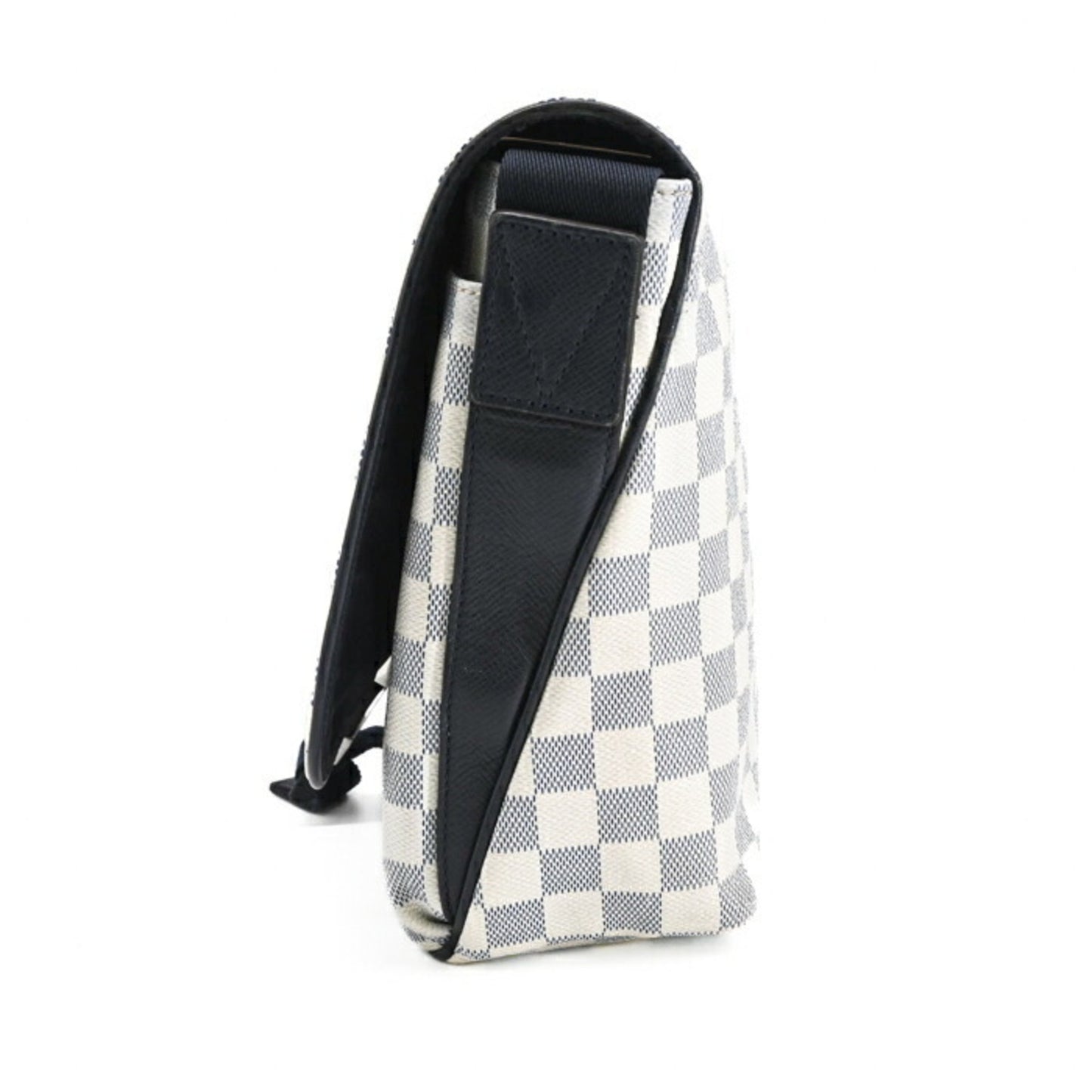 Louis Vuitton Damier Chance Matchpoint Shoulder Bag In White And Navy