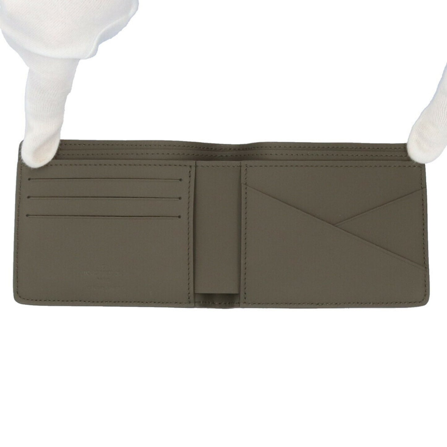 Louis Vuitton Portefeuille Multiple Aerogram Bi-Fold Wallet Leather M81734