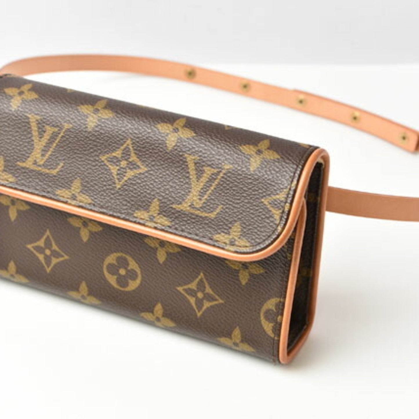 Louis Vuitton Waist Bag/Pouch/Pochette/Louis Vuitton Pochette Florentine Belt Xs Size Set (Sold