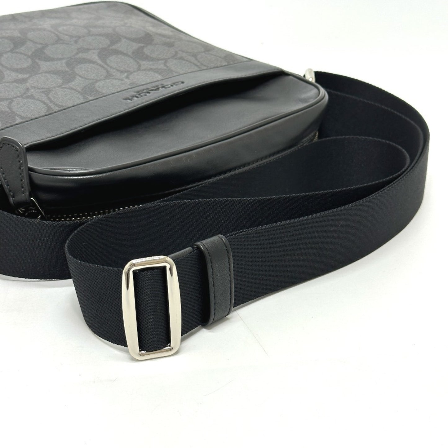 Coach F71764 Signature Houston Flight Shoulder Bag