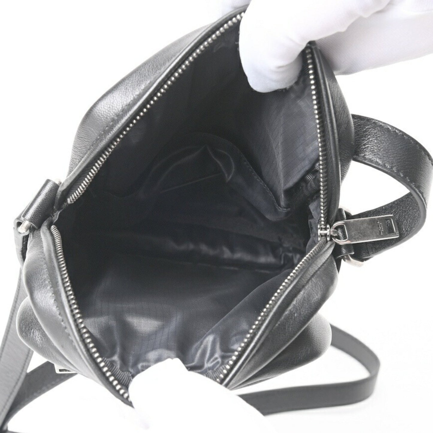 Saint Laurent Sid Crossbody Bag Shoulder 581700 Leather Black E-157142