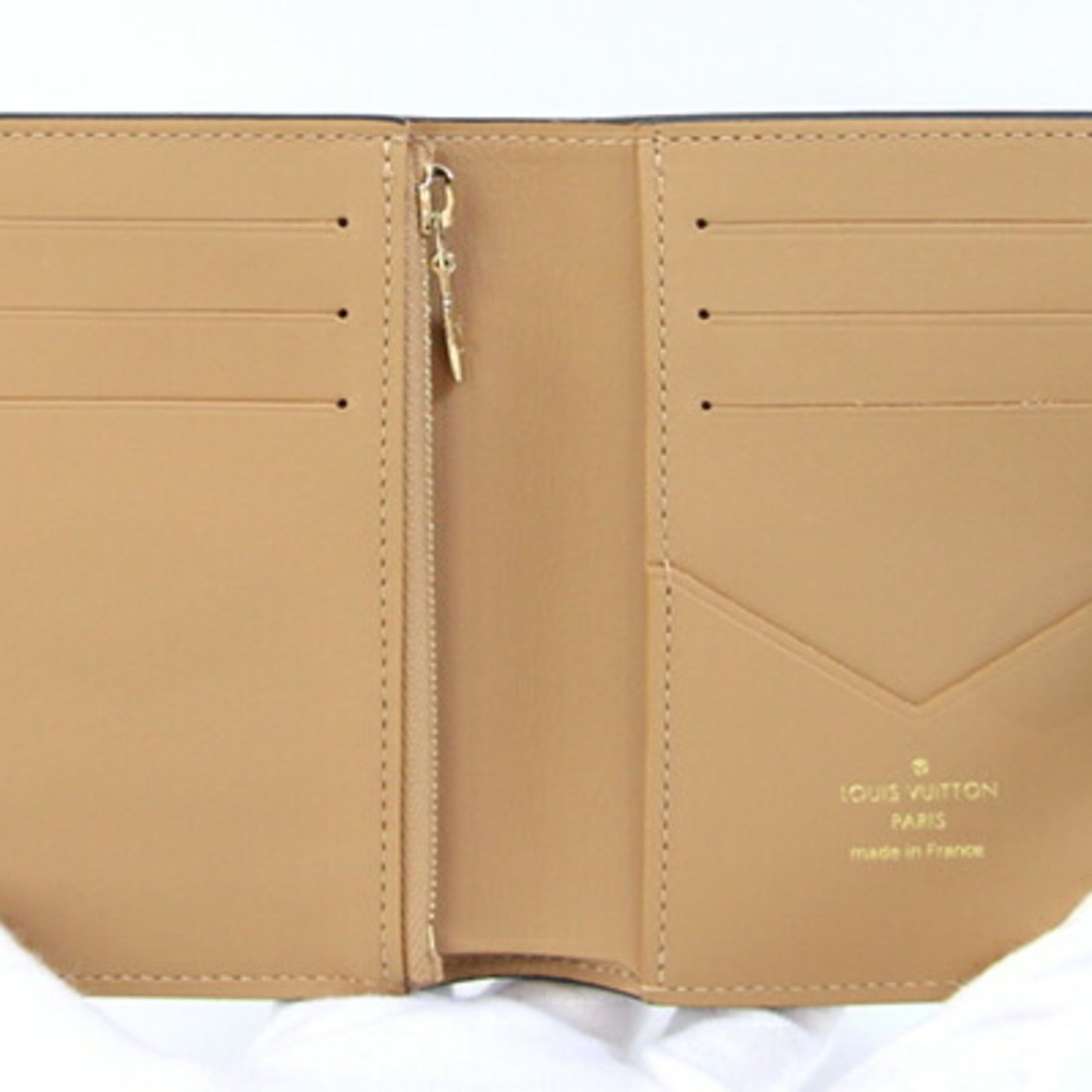 Louis Vuitton Bi-Fold Wallet Lv Vertical Compact M81561 Noir Taurillon Leather Mini Black Beige