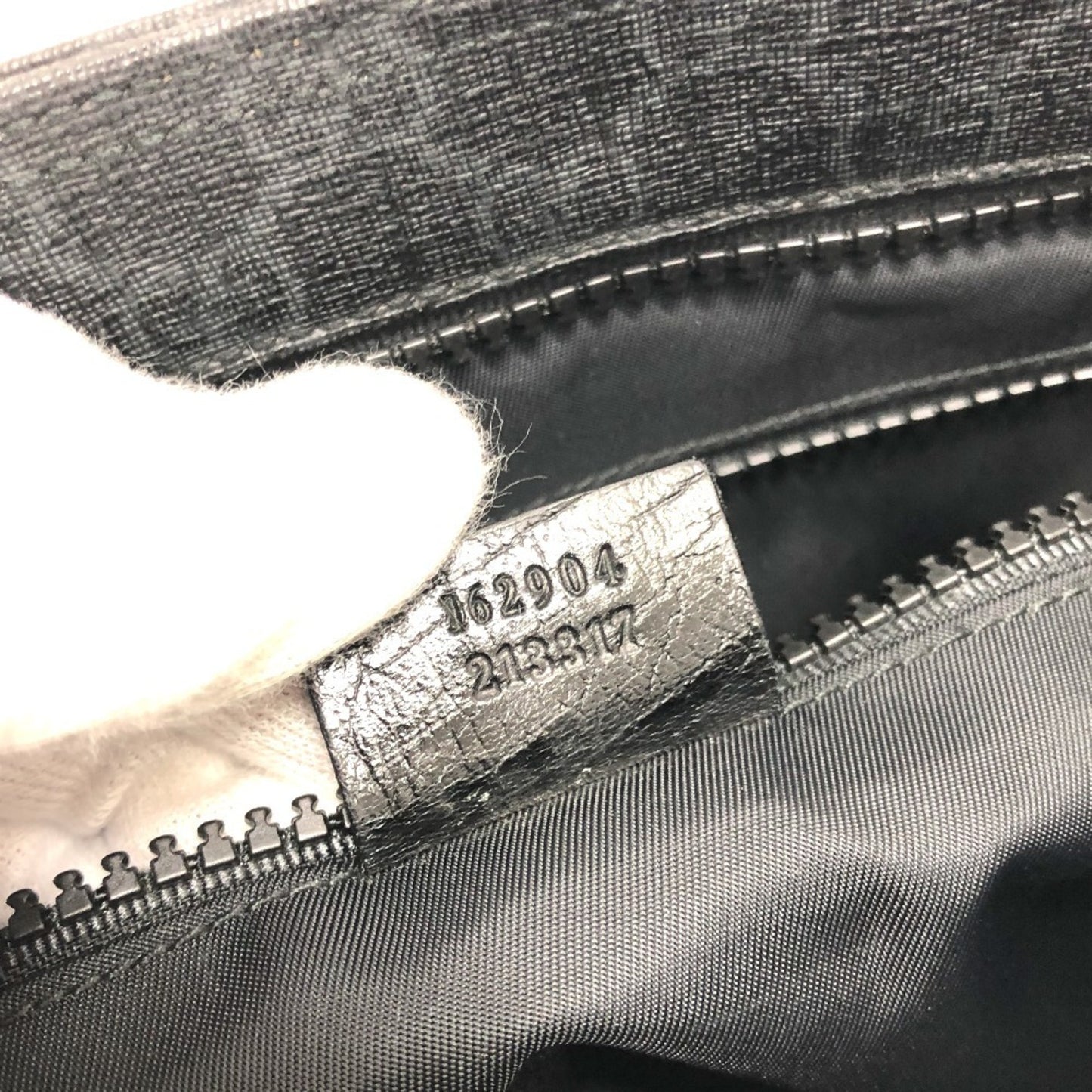 Gucci 162904 Gg Shoulder Bag In Supreme Canvas