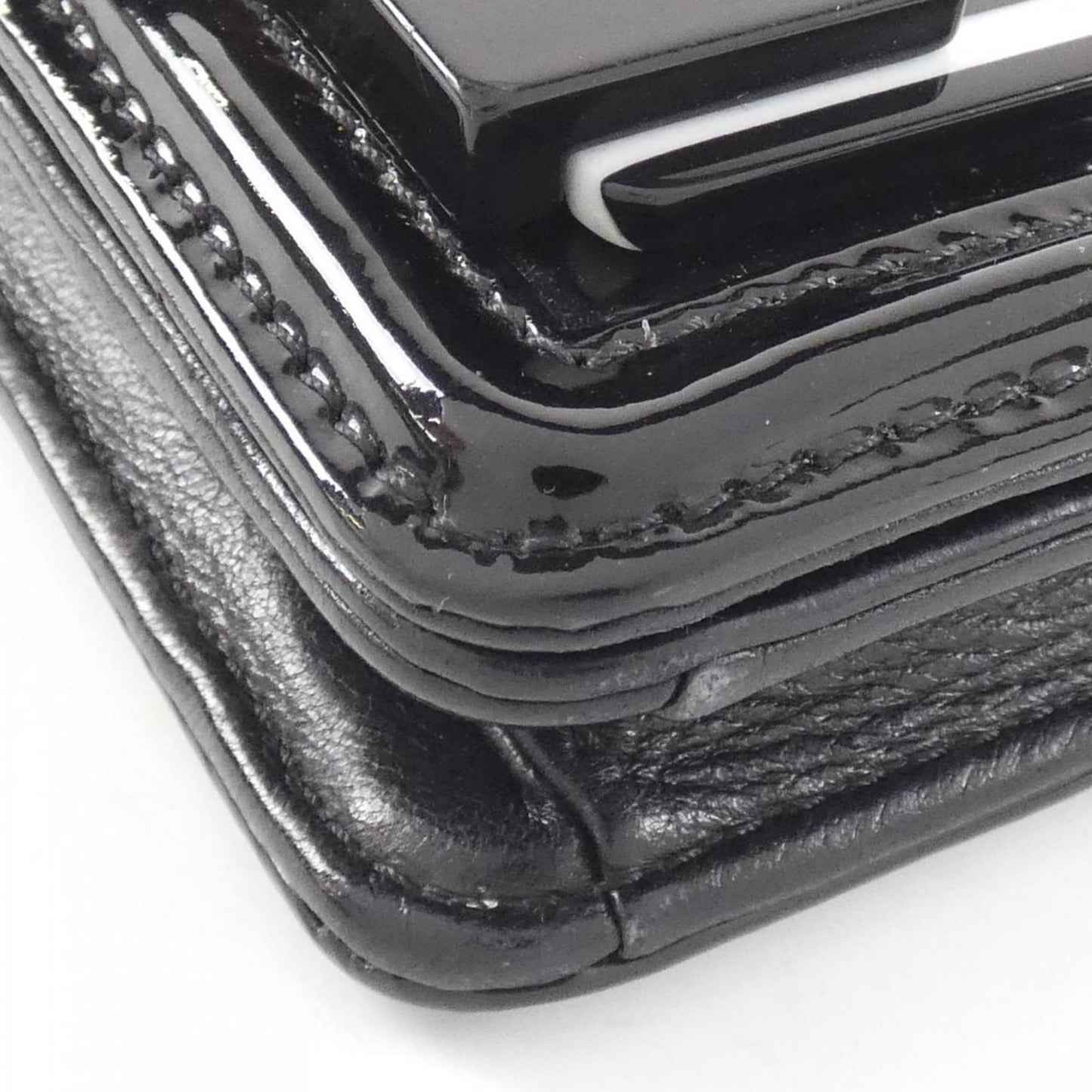 Chanel Boy 92072 Shoulder Bag