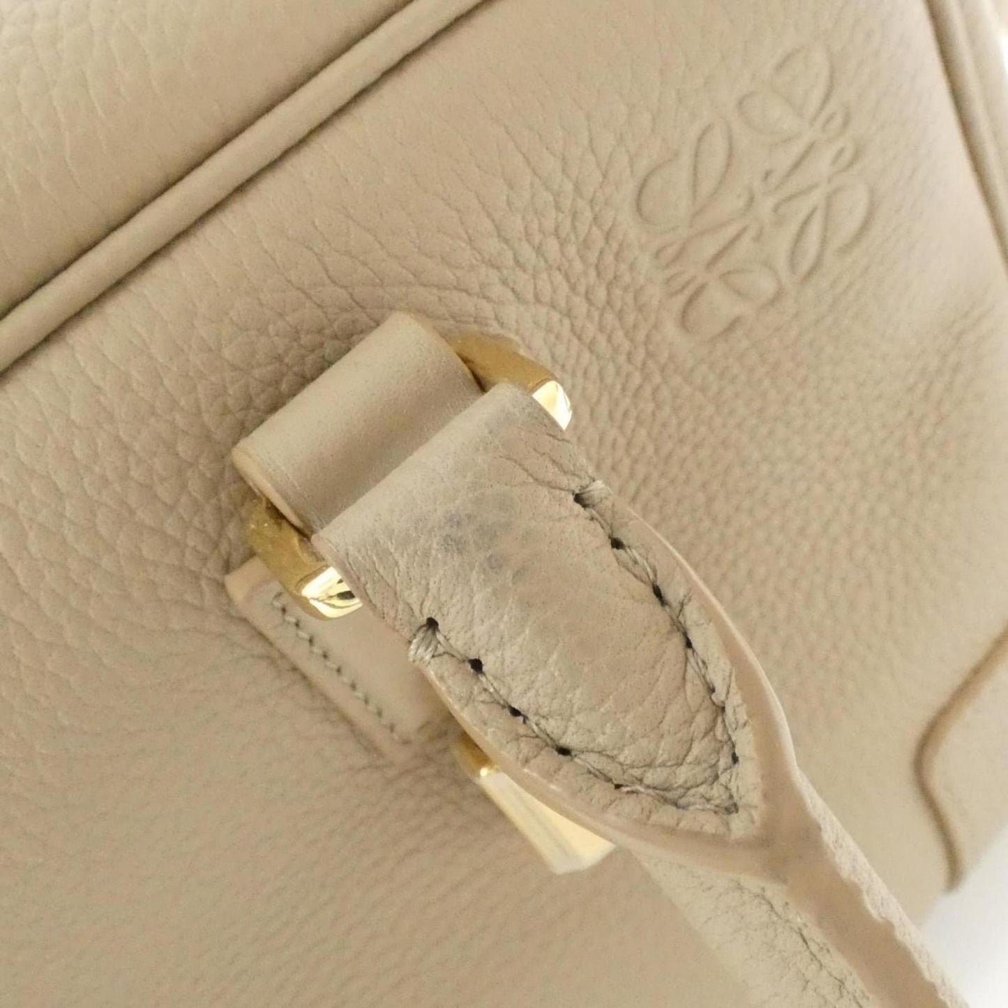 Loewe Amazona 23Cm A039N07X02 Handbag