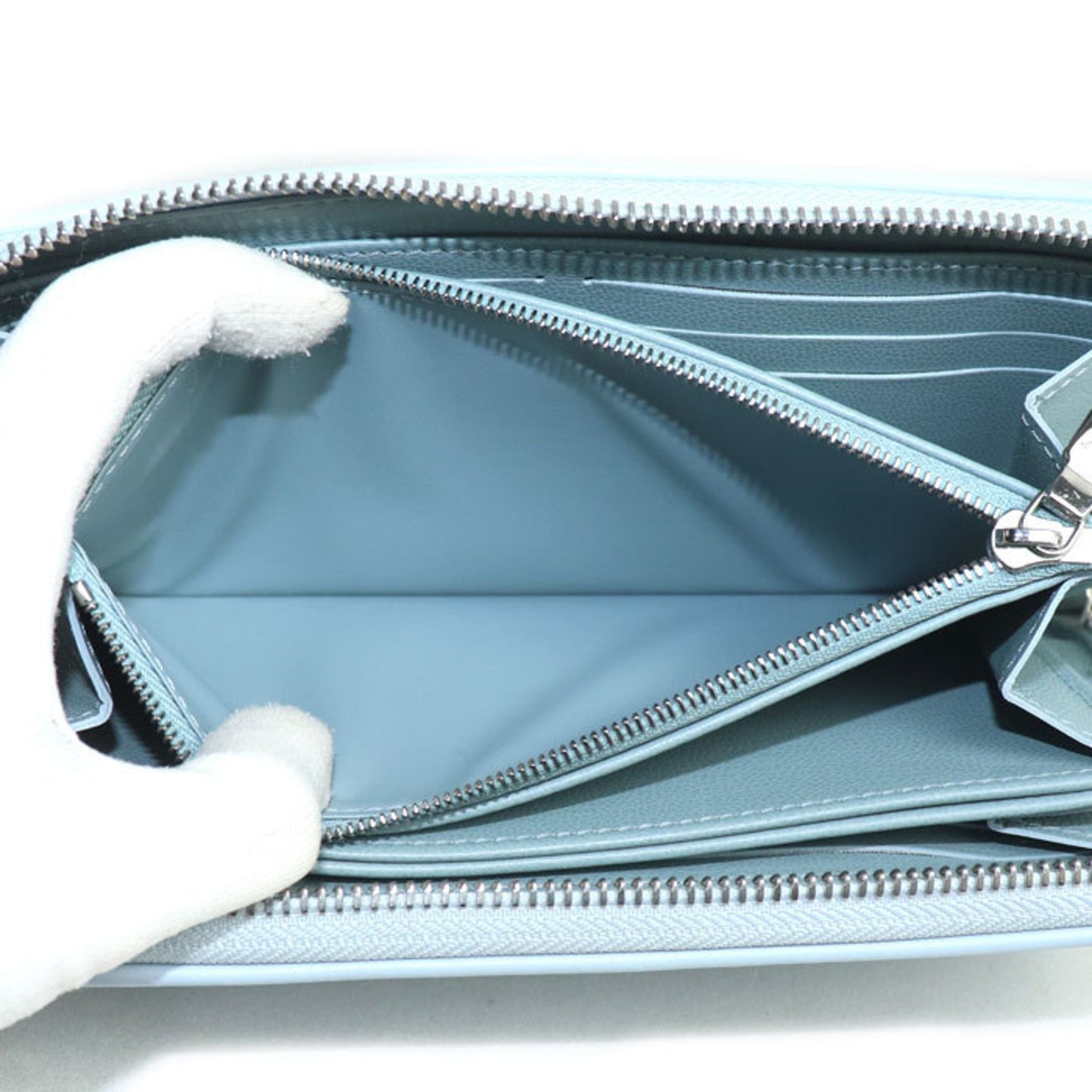 Louis Vuitton Louis Vuitton Zippy Wallet