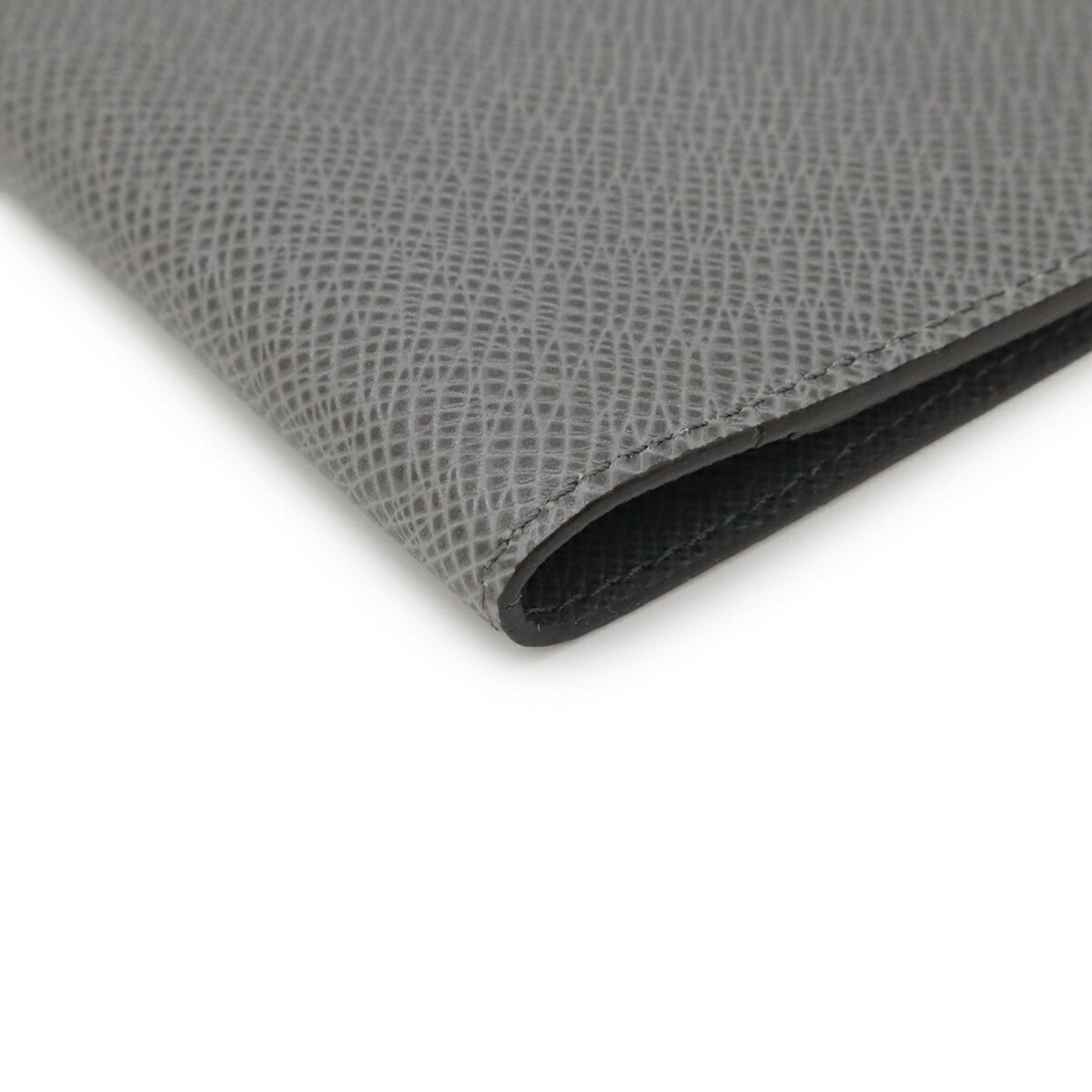 Louis Vuitton Taiga Couverture Passport Case Cover Glacier Gray M32647