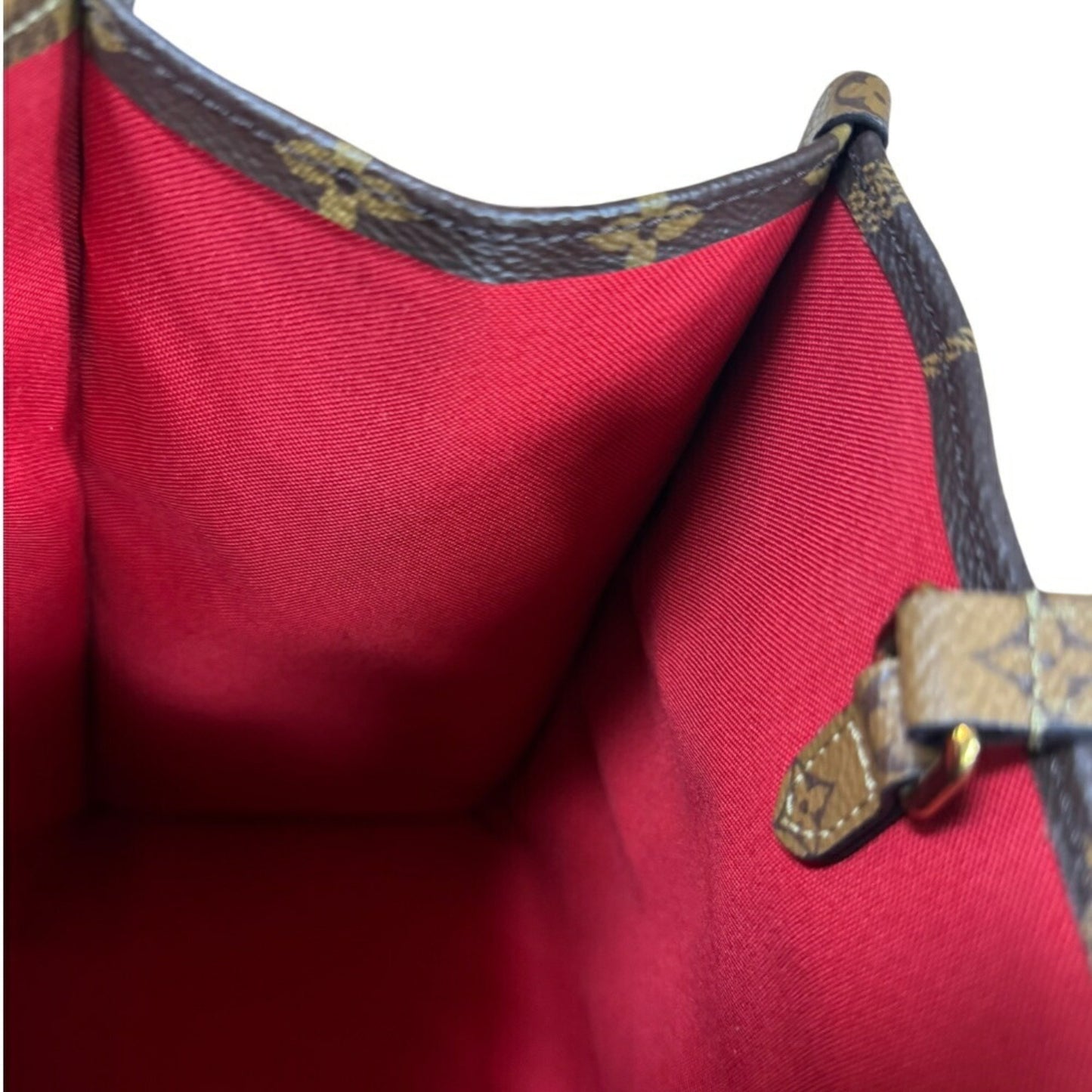 Louis Vuitton On The Go Mm Monogram Giant Shoulder Bag